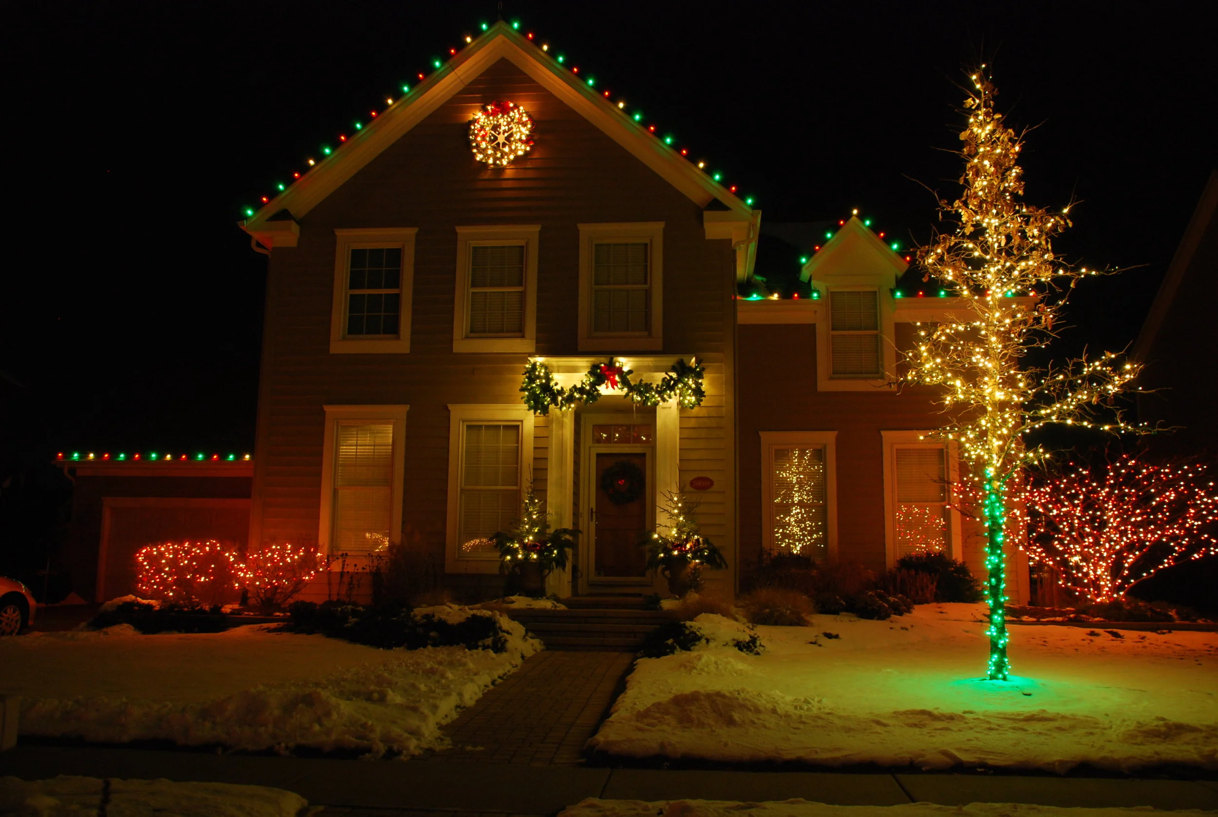 Christmas decor in St Charles, IL Plandscape Inc