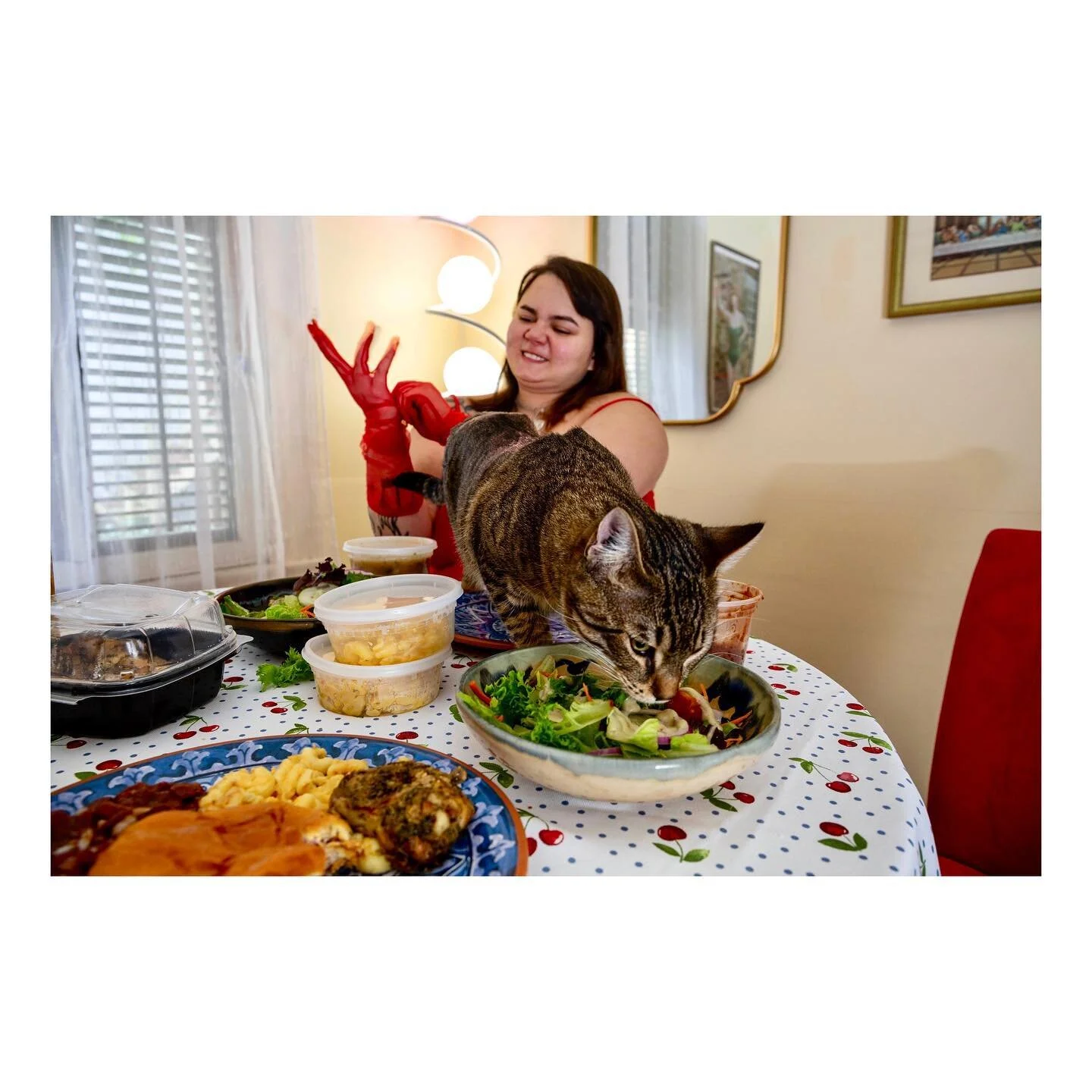 This says it all! @mememecaigo is the best kind of human being / friend / former student / mujer / maestra / amiga / cat mama / lifetour guide with soul, wit and  wisdom I could ever hope for! Meme y Jiji les extraño y no veo la hora de estar