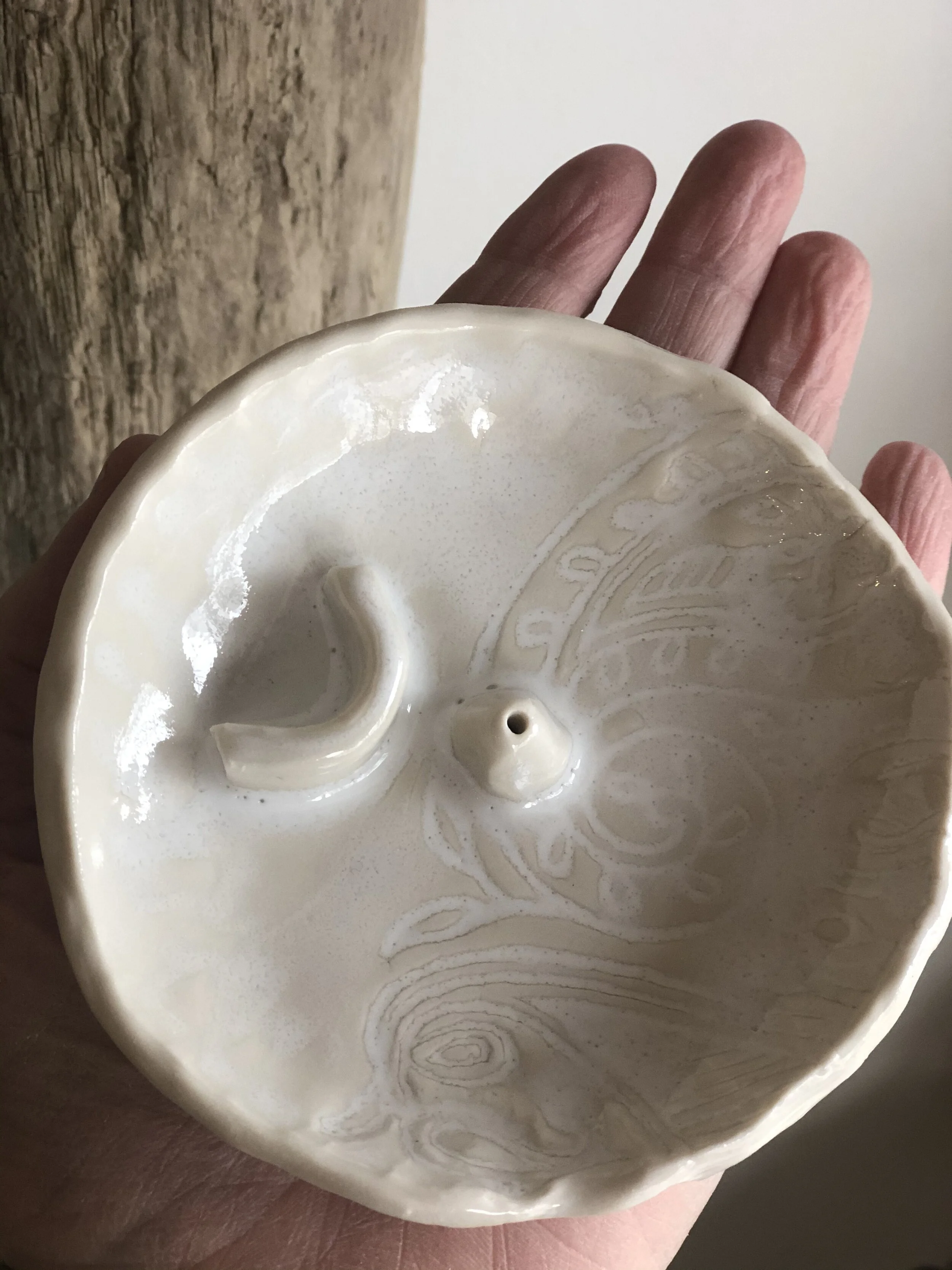 Pearled paisley incense holder - 41C8904A-937A-43A5-B5D4-B9C10D625B7C.jpeg