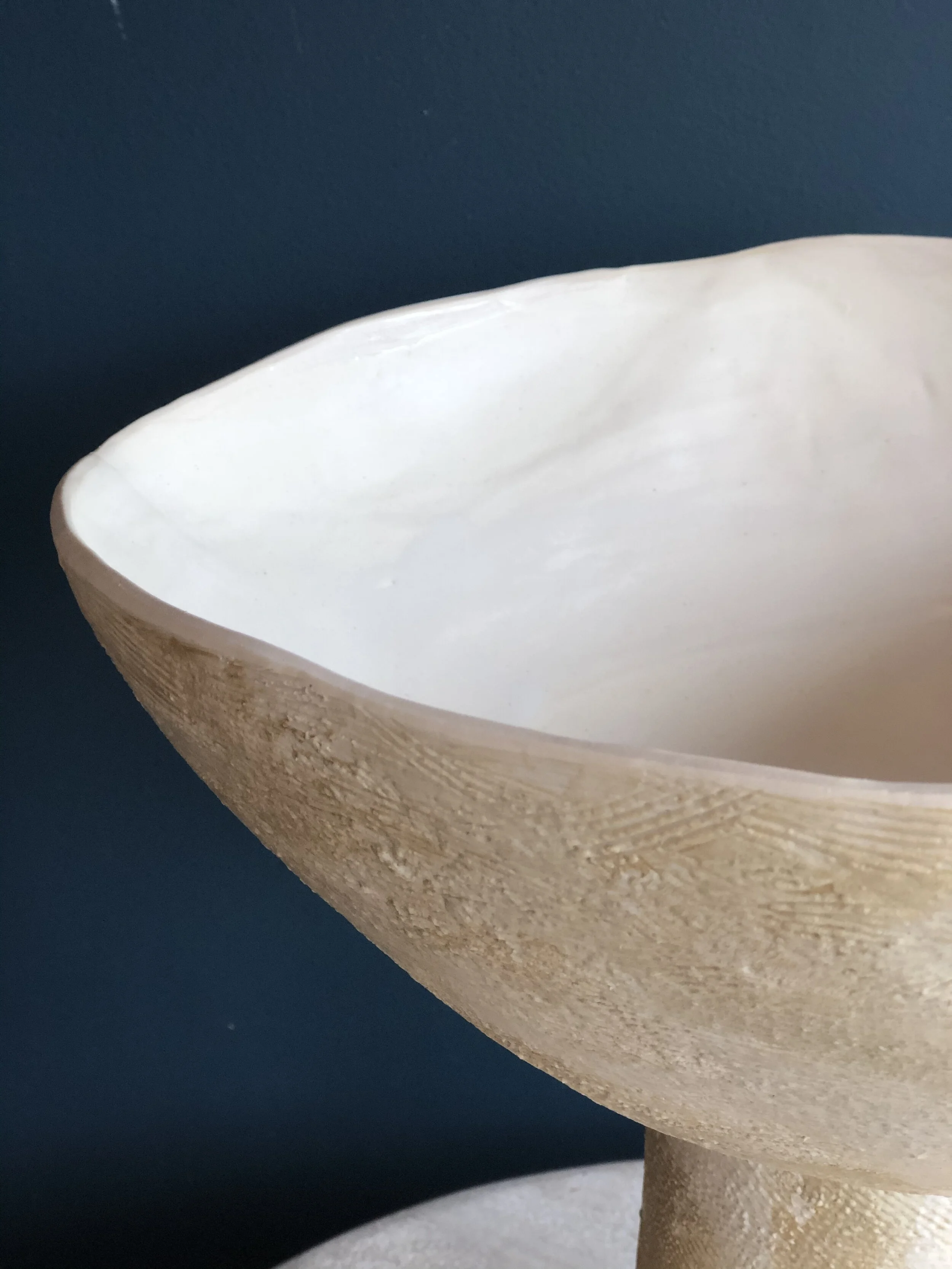 Porcelain Pedestal planter - 2F568E4E-8EA9-4948-A39E-DECD6B5A5215.jpeg