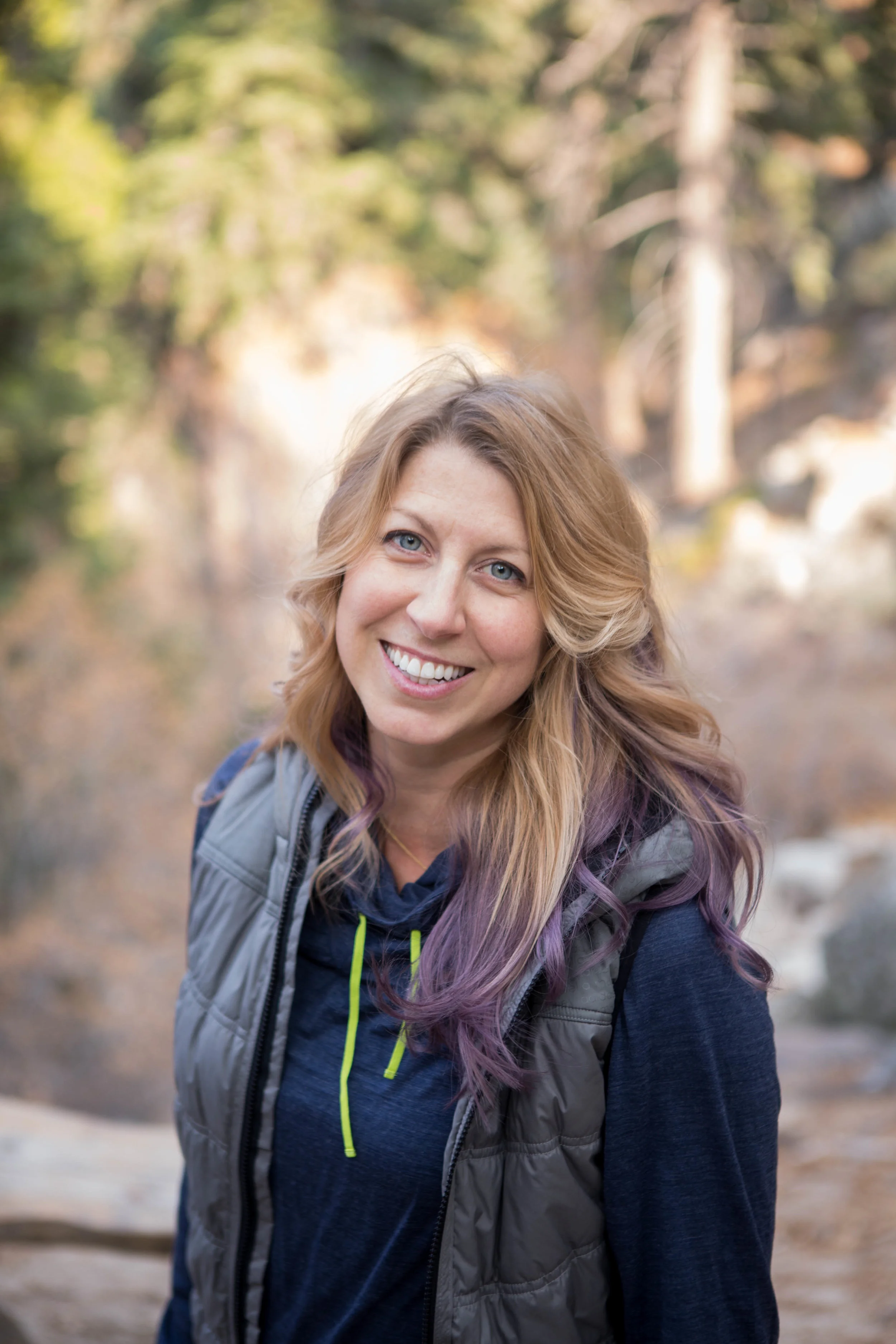 Traci Headshot.jpg