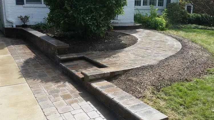 Landscapers with top hardscape and installation services in North Riverside, IL