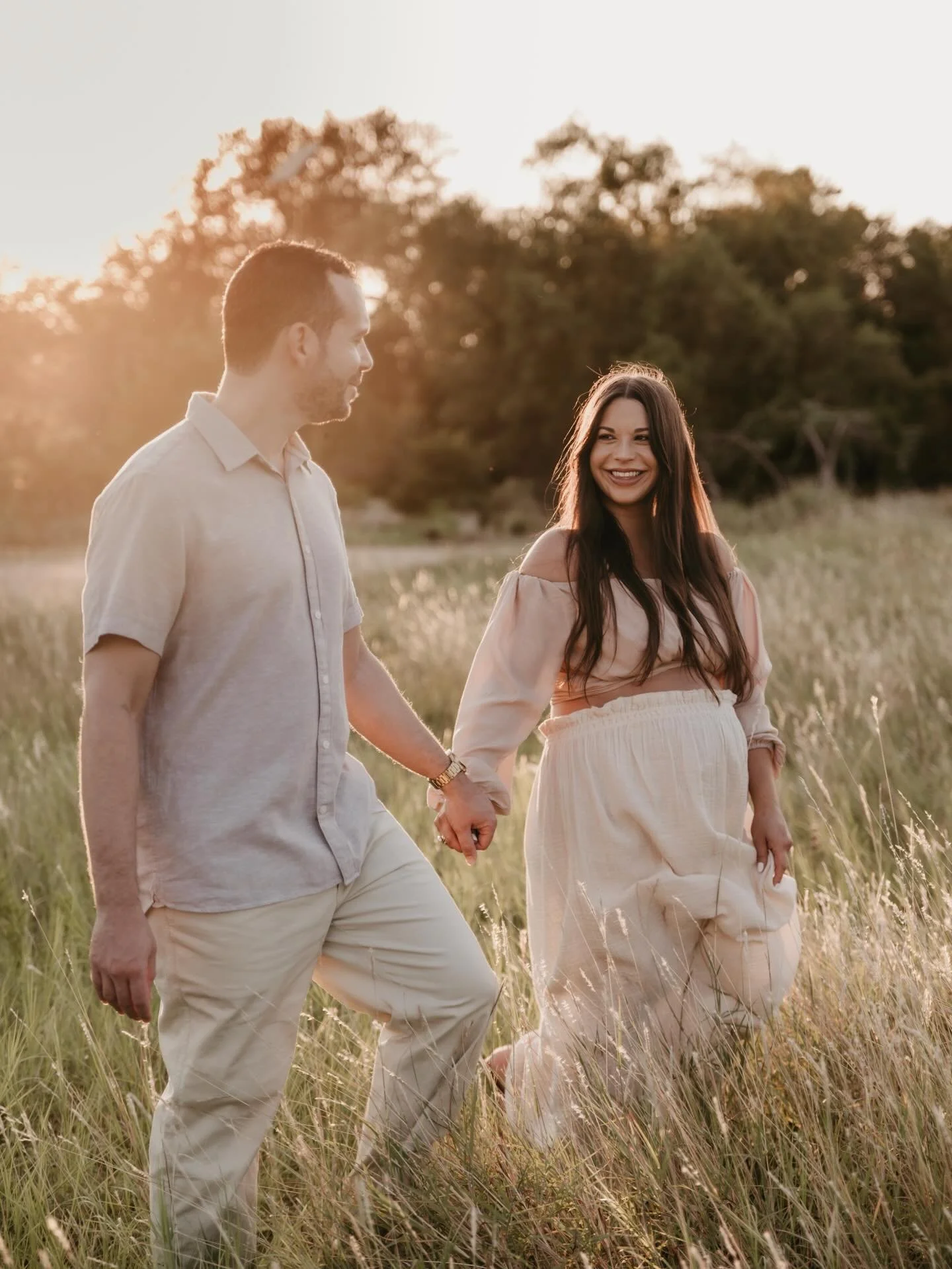 Randomly thought of this shoot last night and I can&rsquo;t believe it was so long ago! Still so obsessed. 🫶✨

#ATXPhotographer
#ATXMaternity
#AustinMaternity
#AustinPhotographer
#MaternityPhotography
#MaternityPhotos
#PregnancyPhotography
#Motherho