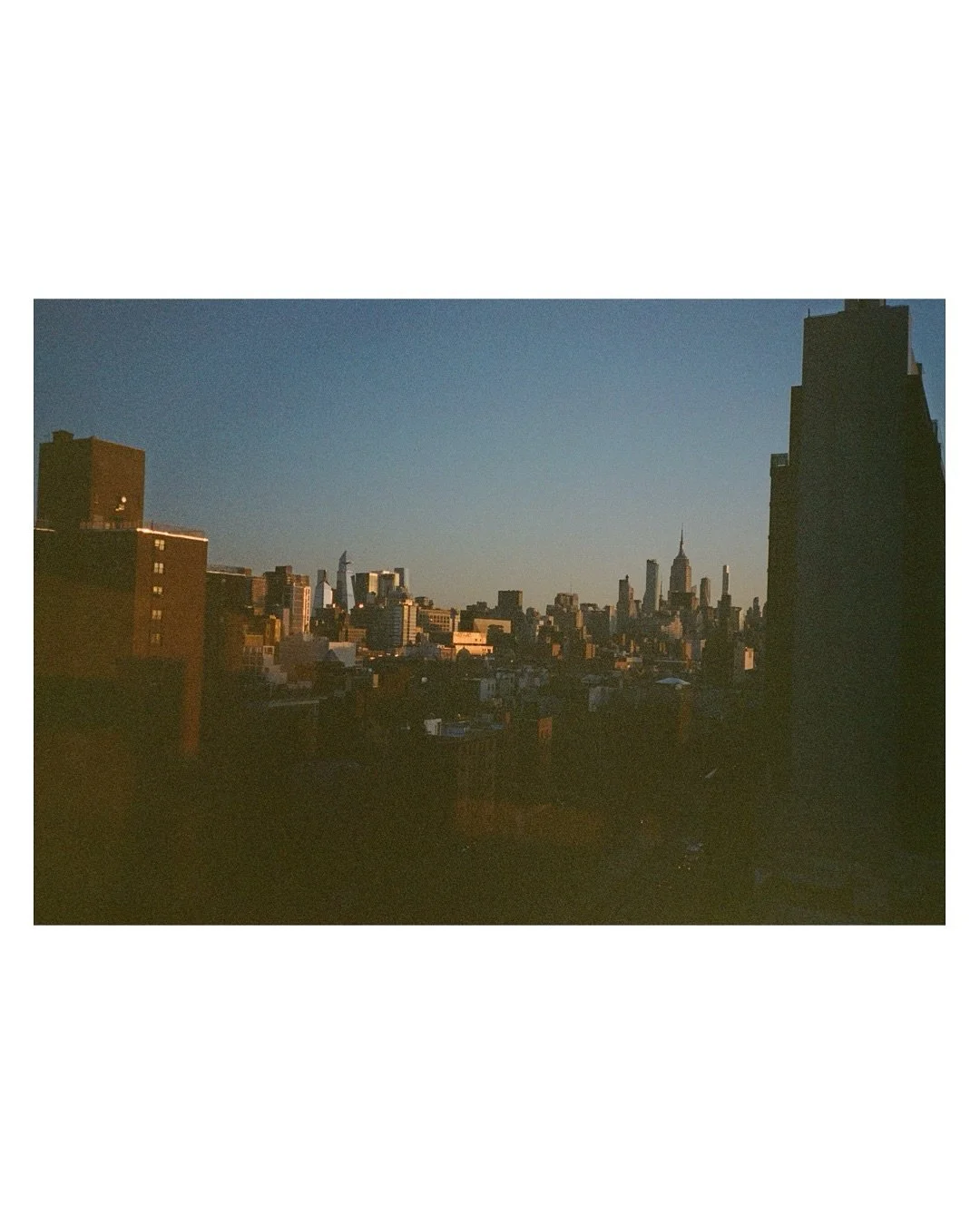 analoger r&uuml;ckblick 🎞️⠀
⠀
⠀
#filmgrain
#35mmfilm
#retrospektive
#visualstorytelling
#jbkmn 
#backflash