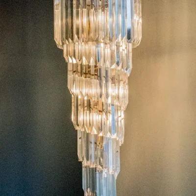 DL-Chandelier-Lucite-Prism_main-400x400.jpg