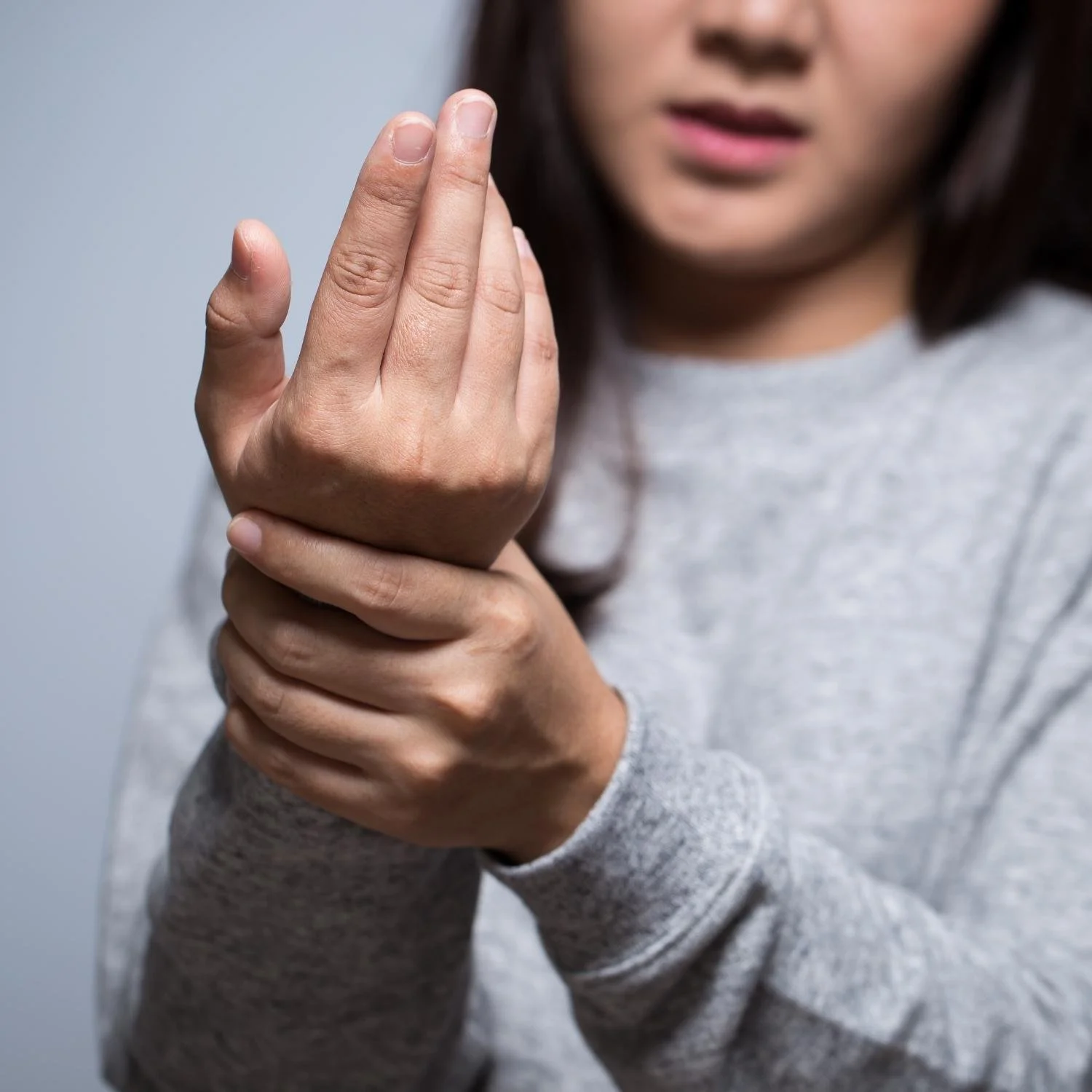 How Natural Neuropathy Treatment like Chiropractic Care Works