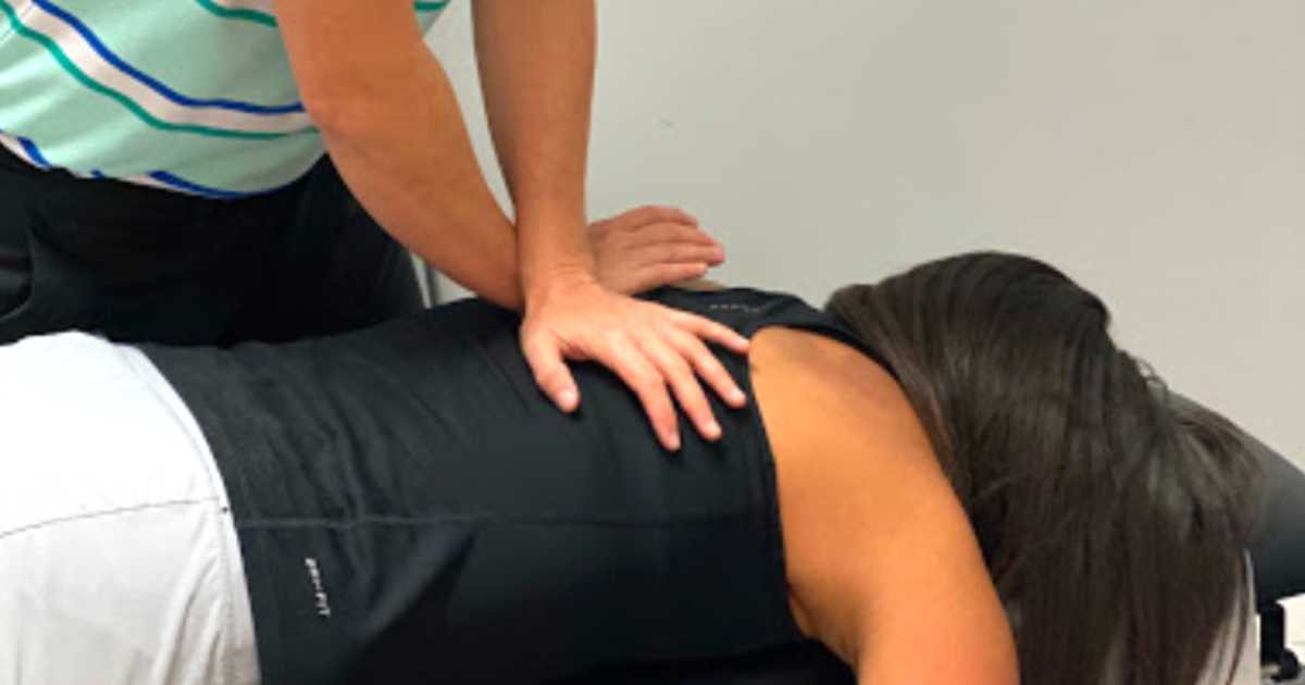 sports chiropractor.png