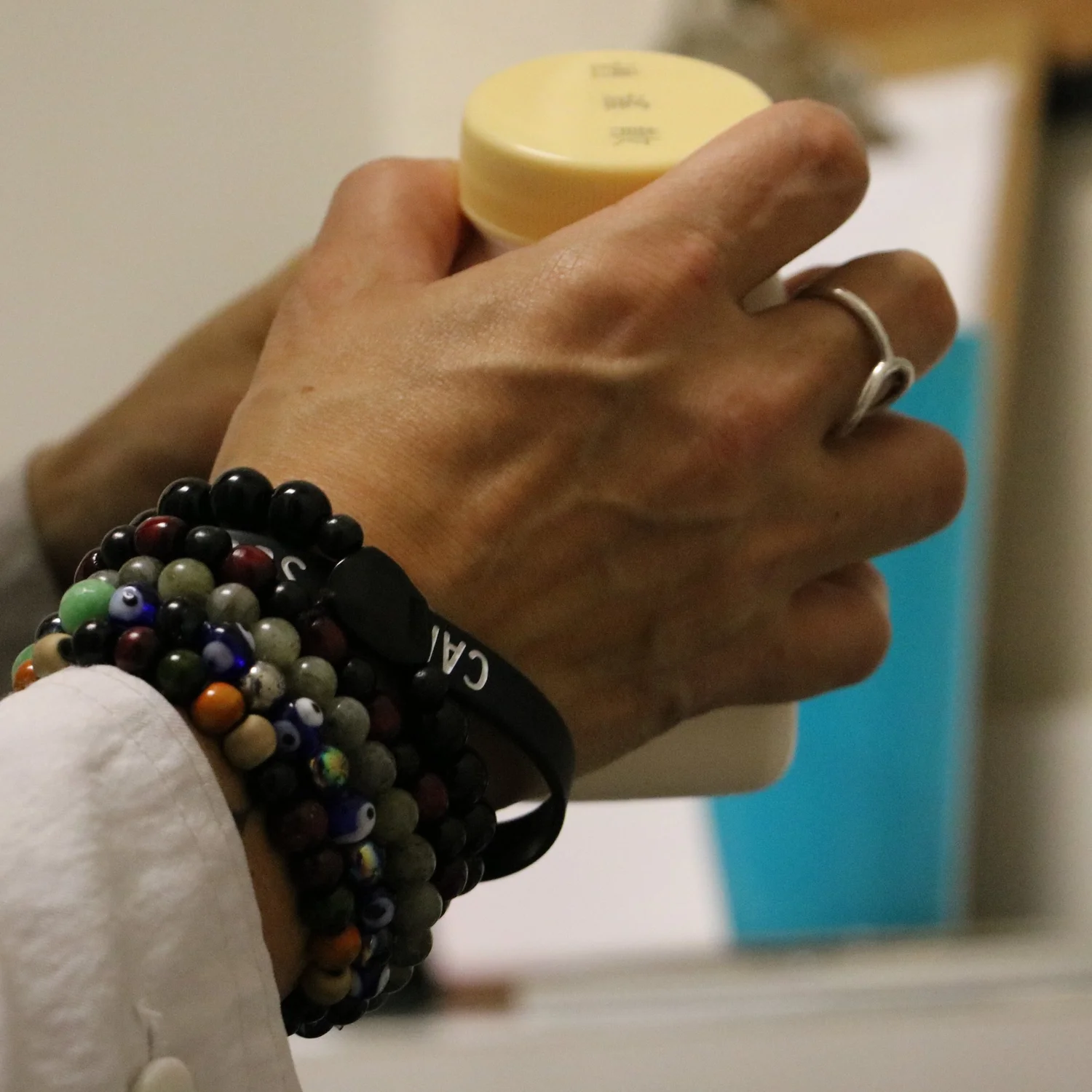 5 Essentials of Chronic Pain Relief Without Drugs How To Manage Chronic Pain Without Prescription Drugs