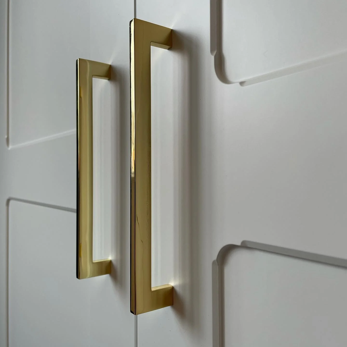 @furnipart handles fitted on a job completed today 🤩 #cheshire #fittedinteriors #bedroom #gold #lifestyle #luxury