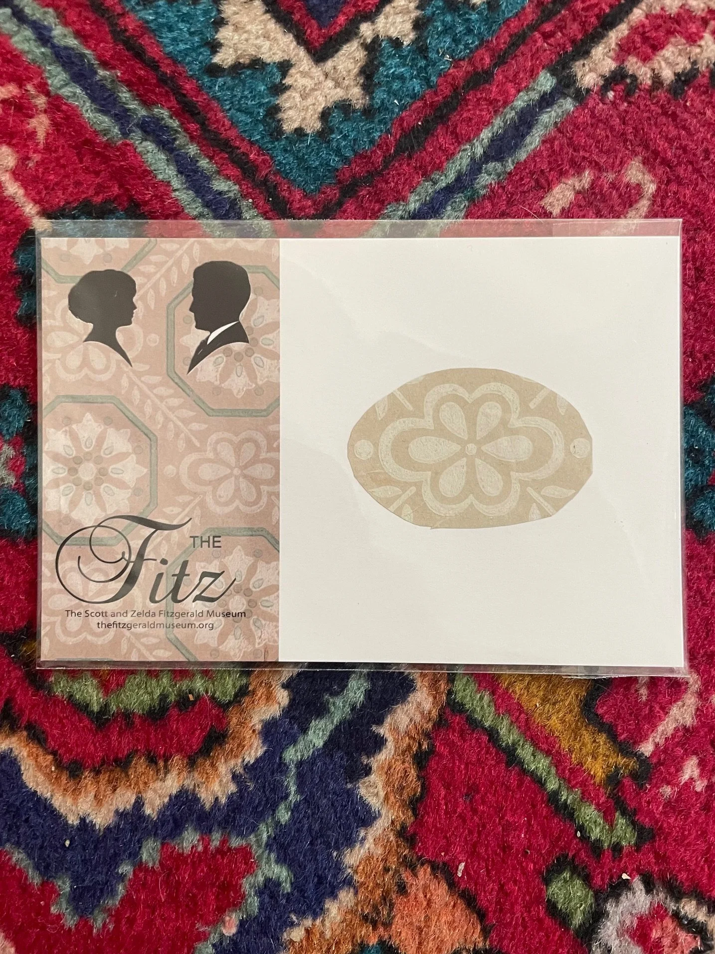 Small Daisy Wallpaper Partial Piece