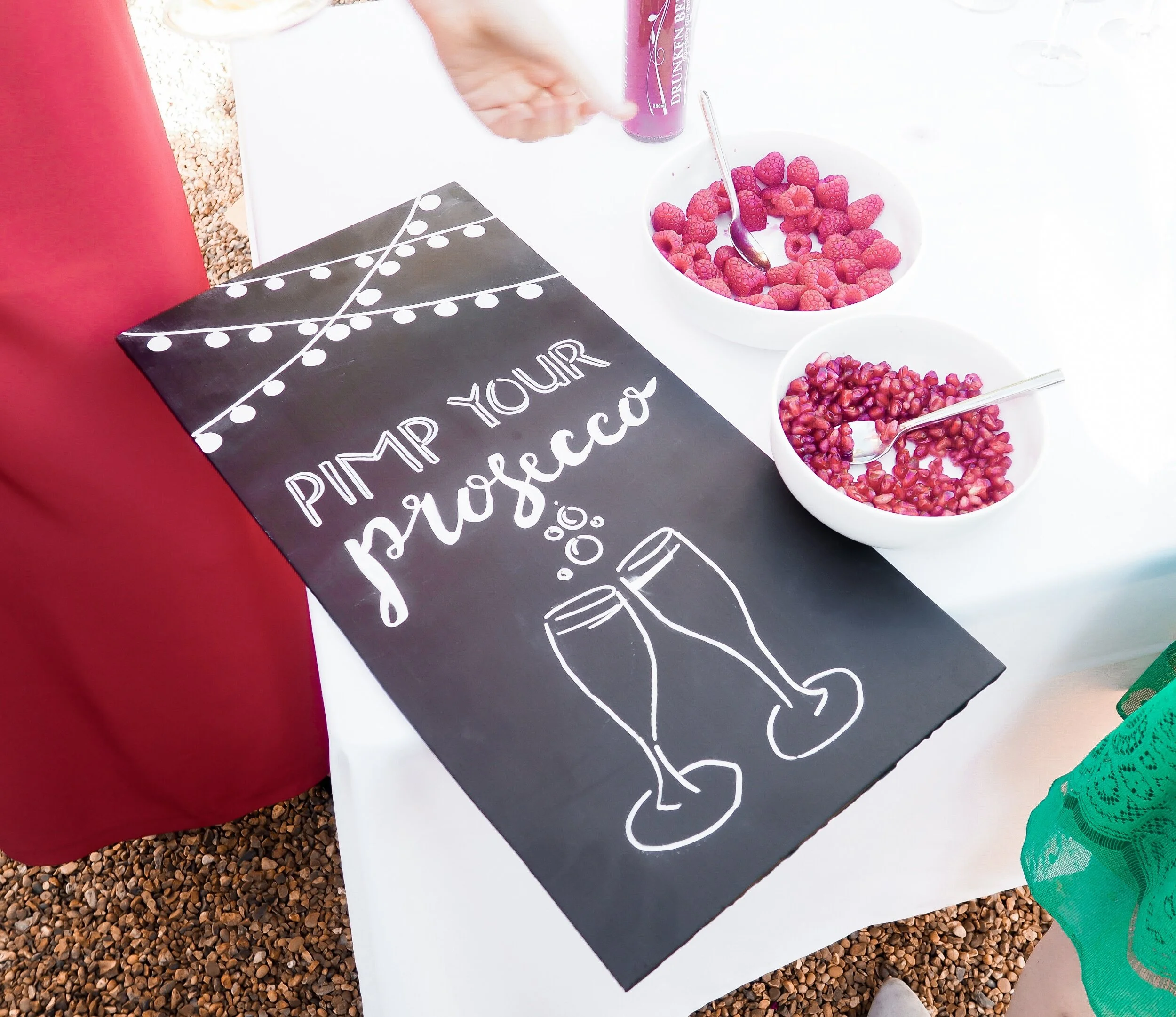 wedding tutorial: 'pimp your prosecco' sign