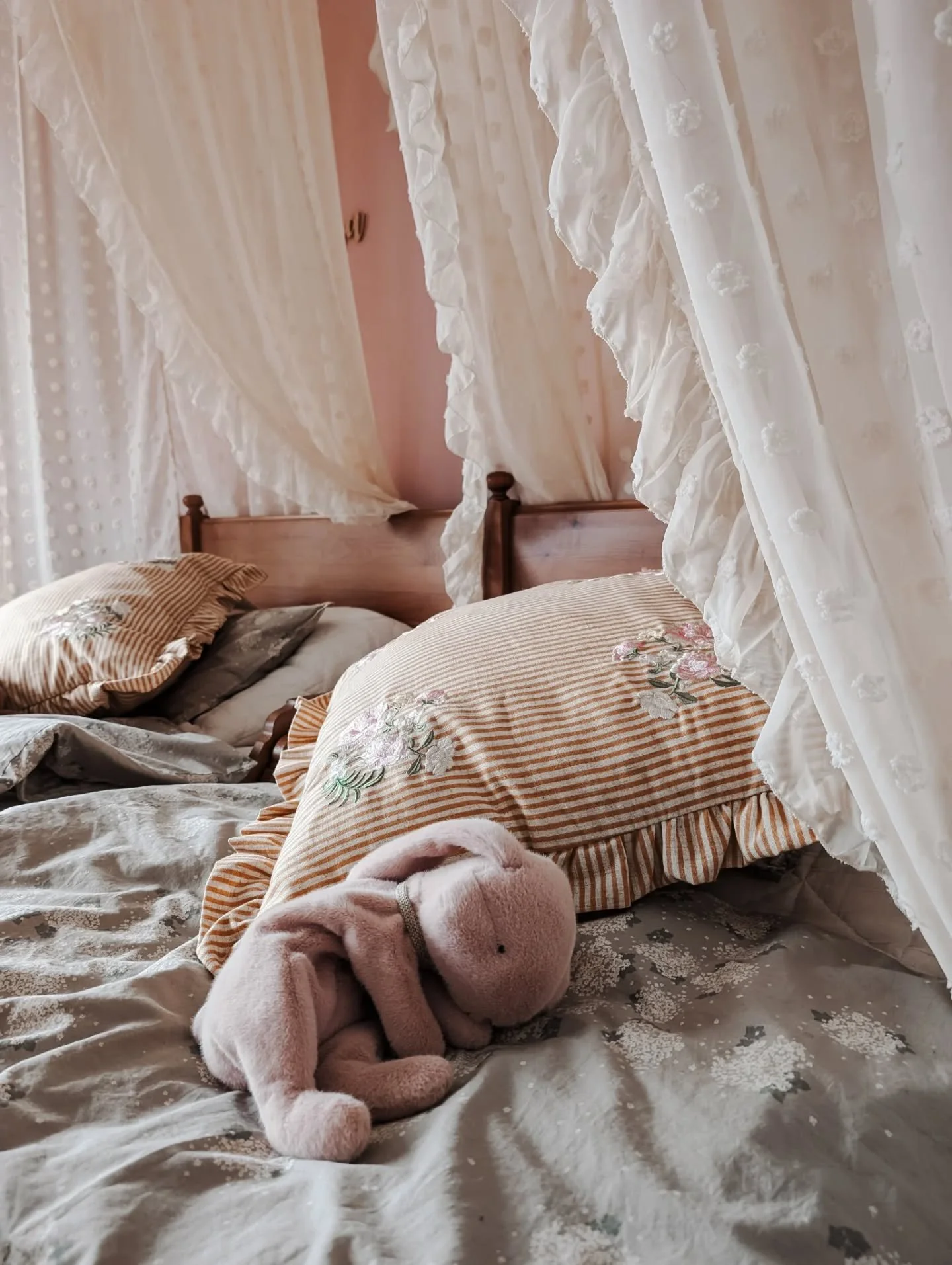 A little sneak peak of their new room. 
Not quite finished but getting there. 
When we moved in Marlow wanted their beds pushed right up next to each other. It might not be aesthetic but it sure is cute. 
Sister love forever.
&bull;
&bull;
&bull;
&bu