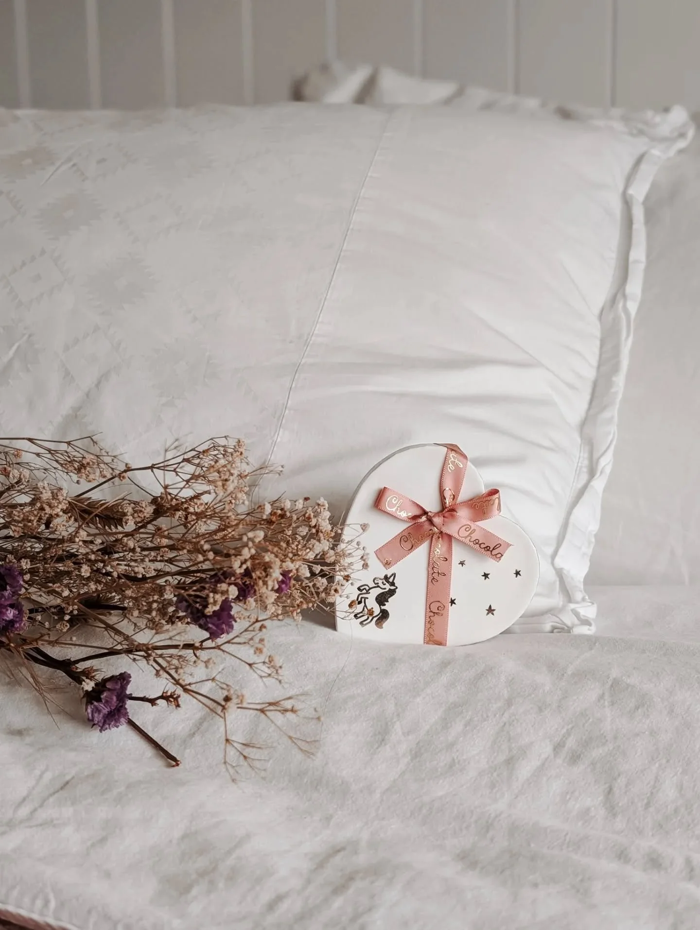 I cannot wait to see little fingers pulling off this ribbon and the look of happy amazement that will follow it when my littlest loves realise it contains chocolate unicorns. 🦄&nbsp;

Just a touch of magic to brighten our weekend from @chocolategift