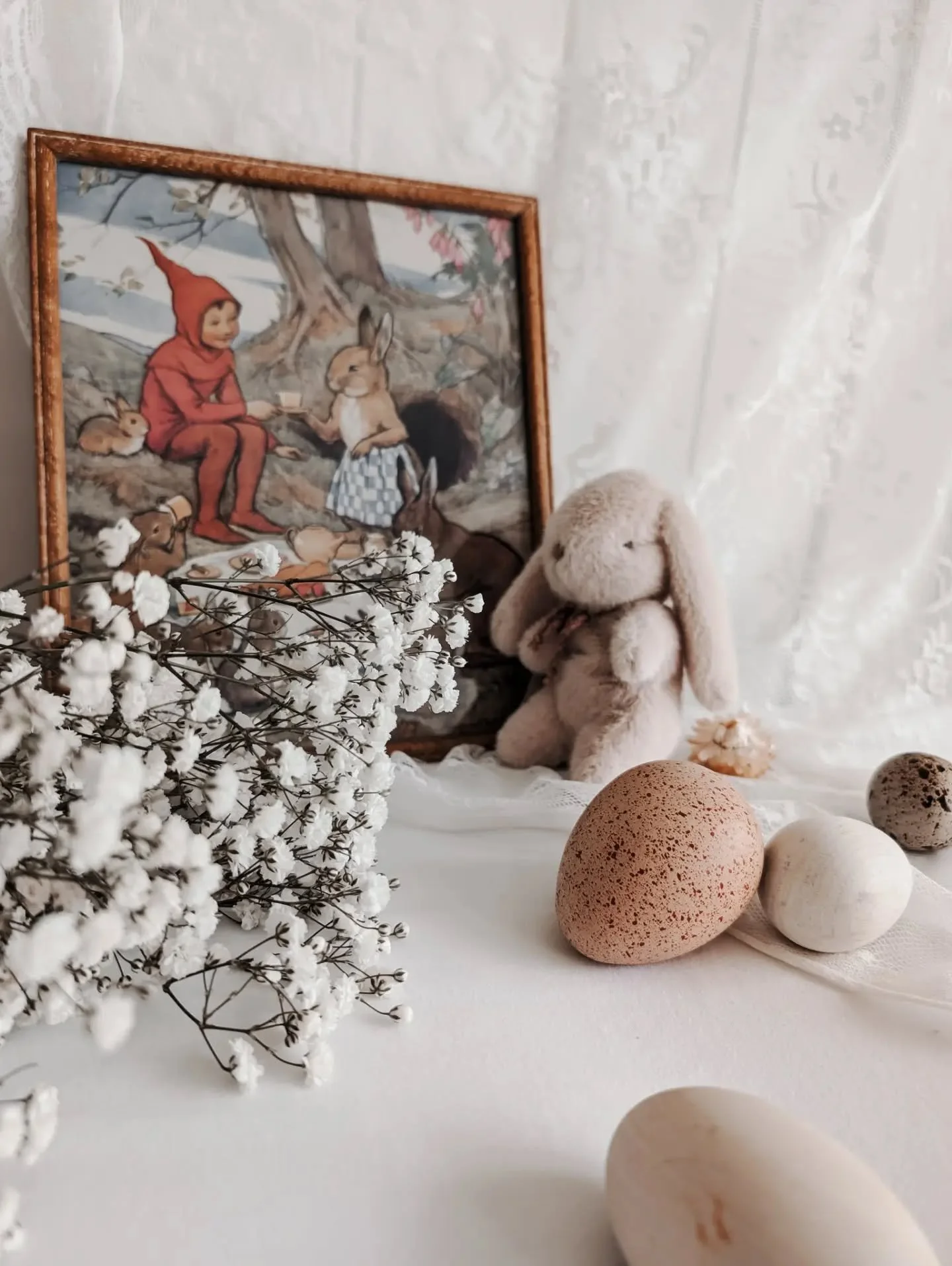 Won this adorable bunny in a giveaway with @bluebellsburrow and I cannot describe how soft it is! 
&bull;
The perfect lil Easter basket softie.