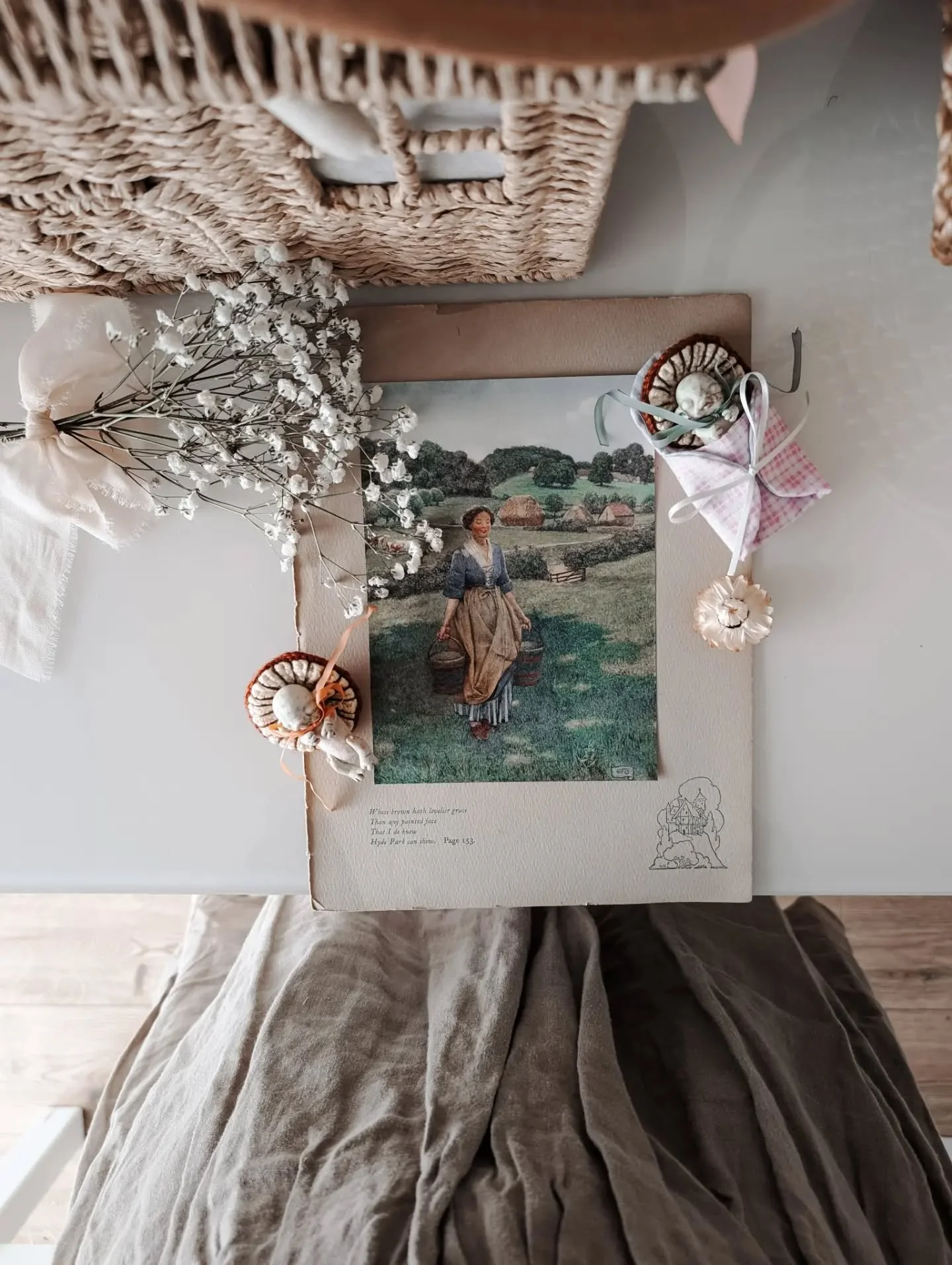 Memories from April;

1. greenery everywhere

2. handmade gifts for new baby friends

3. rainbow cake

4. celebrating FOUR

5. the prettiest kind of mess

6. painted nails, jewels and tatts

7. birthday magic

8. blowing out candles with wishes

9-10