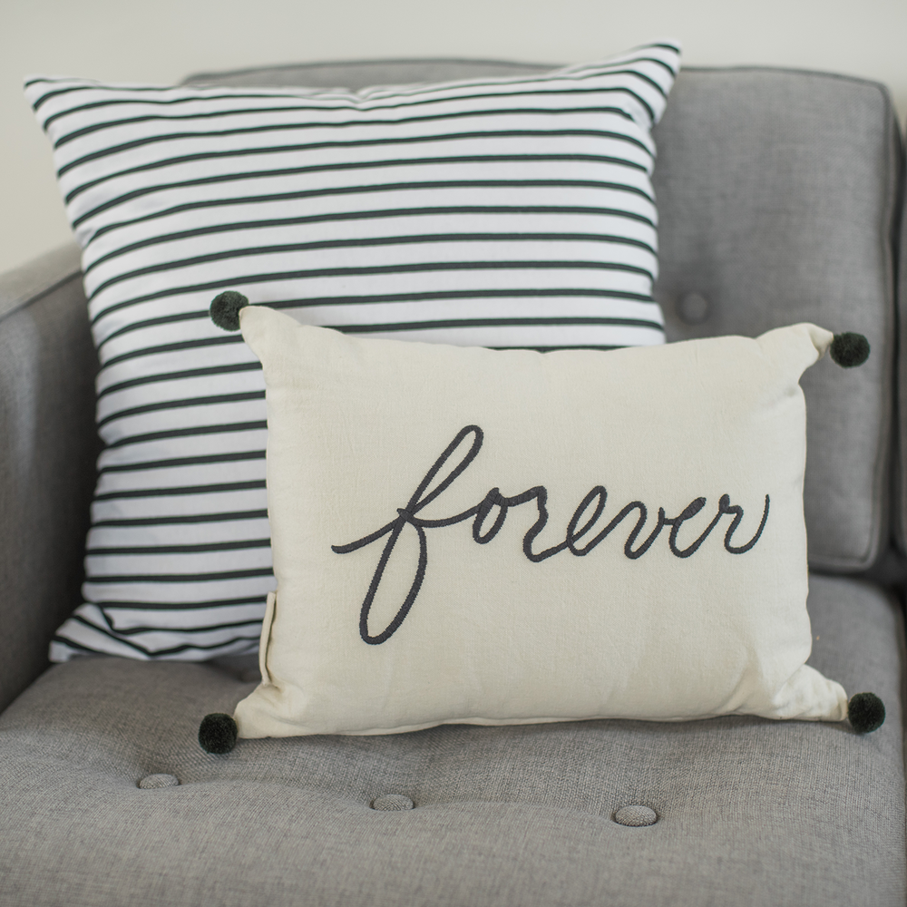 DB_5212833_ForeverStripePillows.png