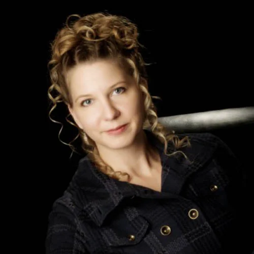 julie-wright.jpg