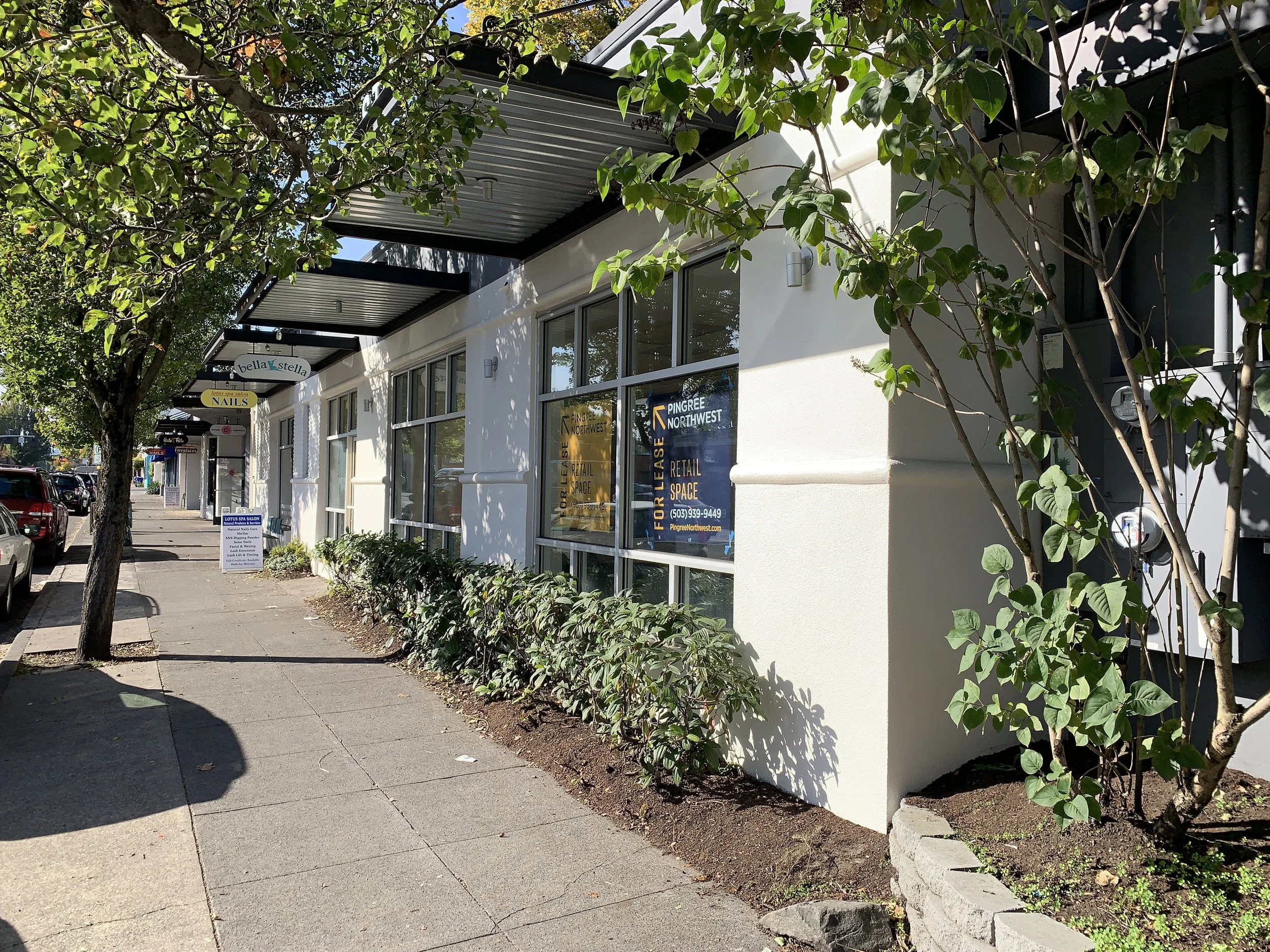 Broadway Building - Retail - 2751 NE Broadway