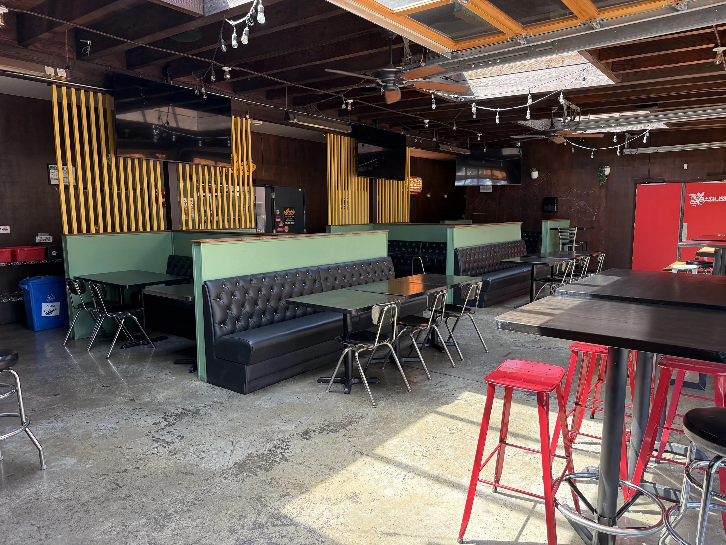 Zipper Food Hall Common Area