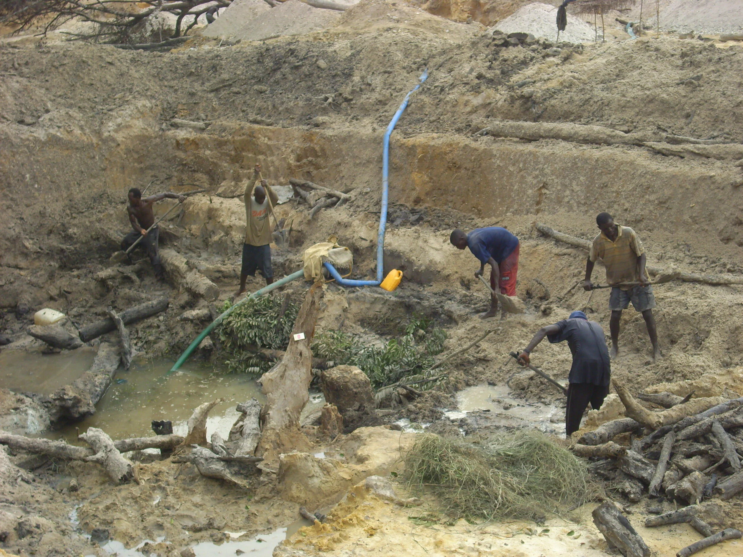 An alluvial diamond mine in Liberia.Image: Levin Sources