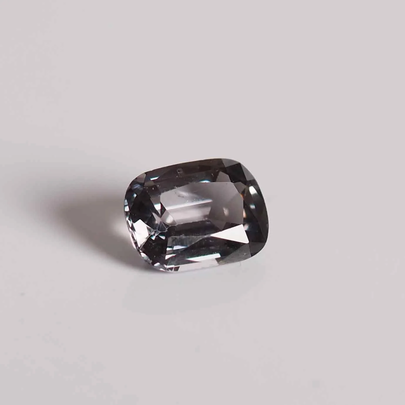 Grey spinel.jpg