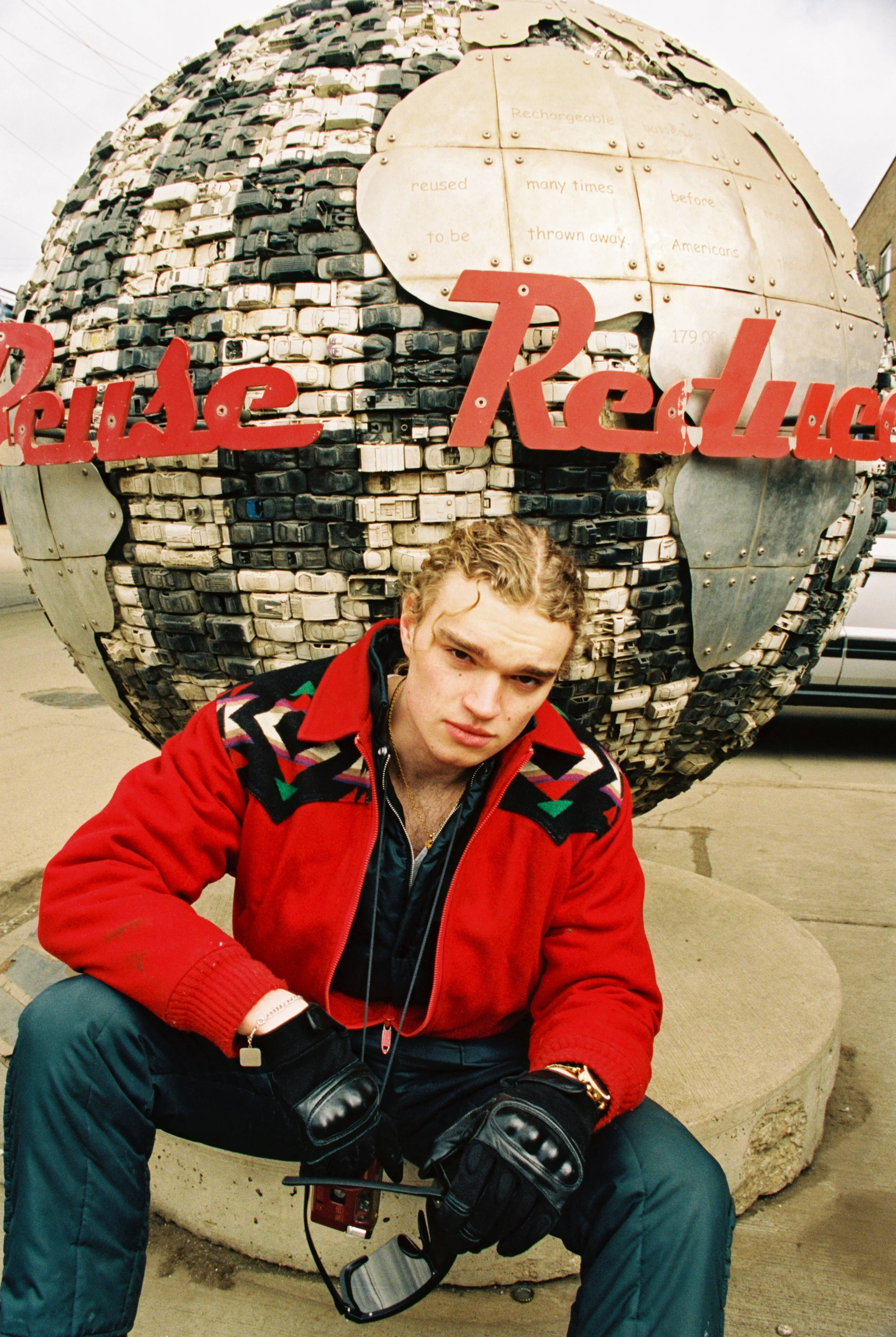 KINGJ000006-R7-048-22A.jpg