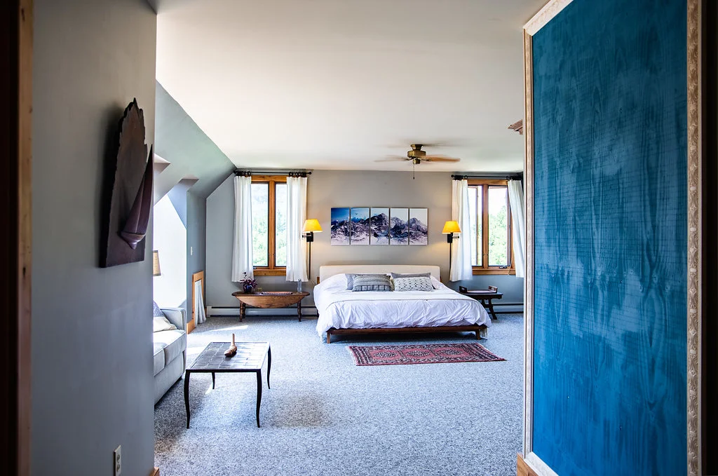 Hillside Suite (shared)