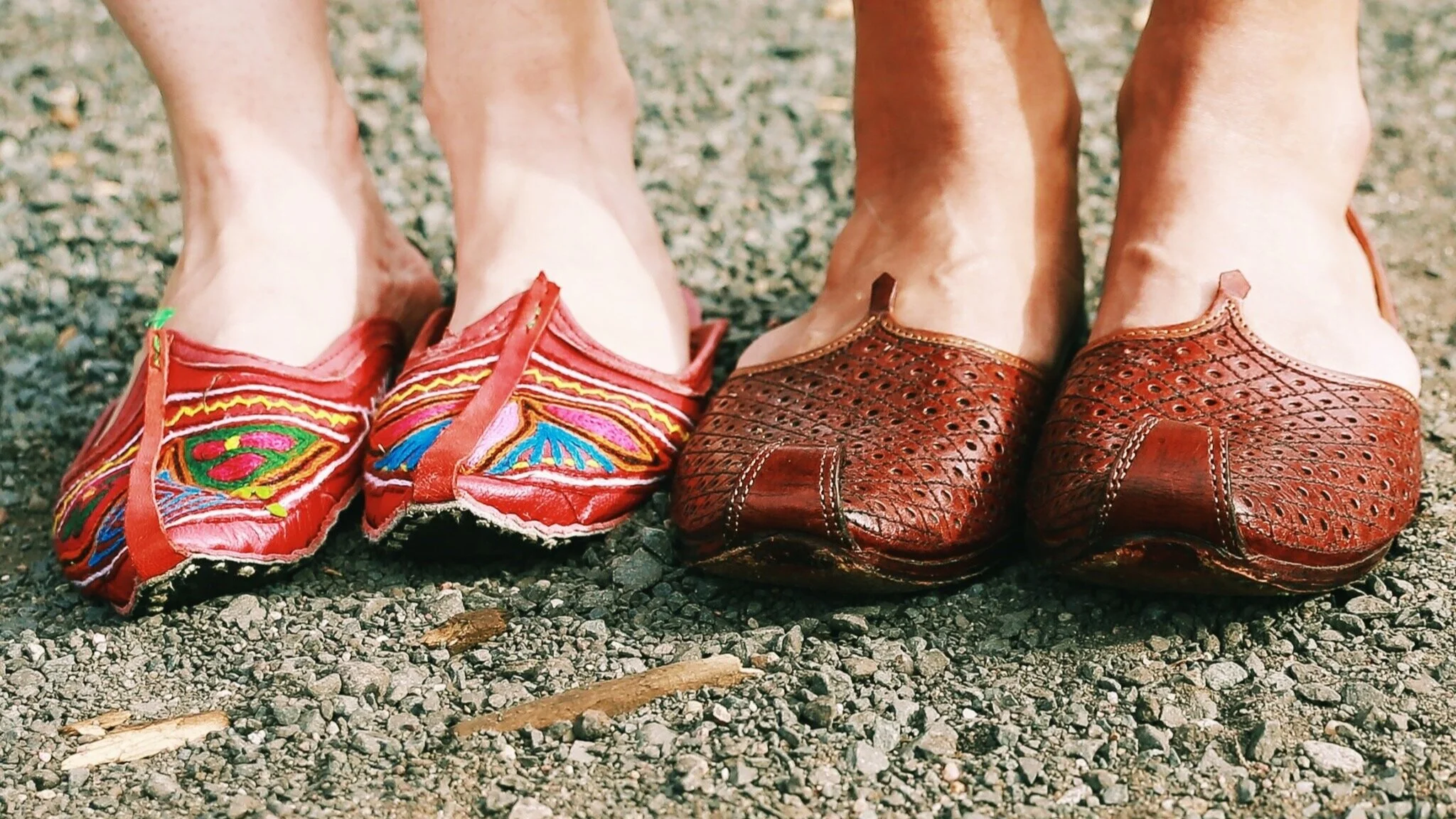 Pada Abhyanga: A Calming Āyurvedic Foot Bath — Se-Tu