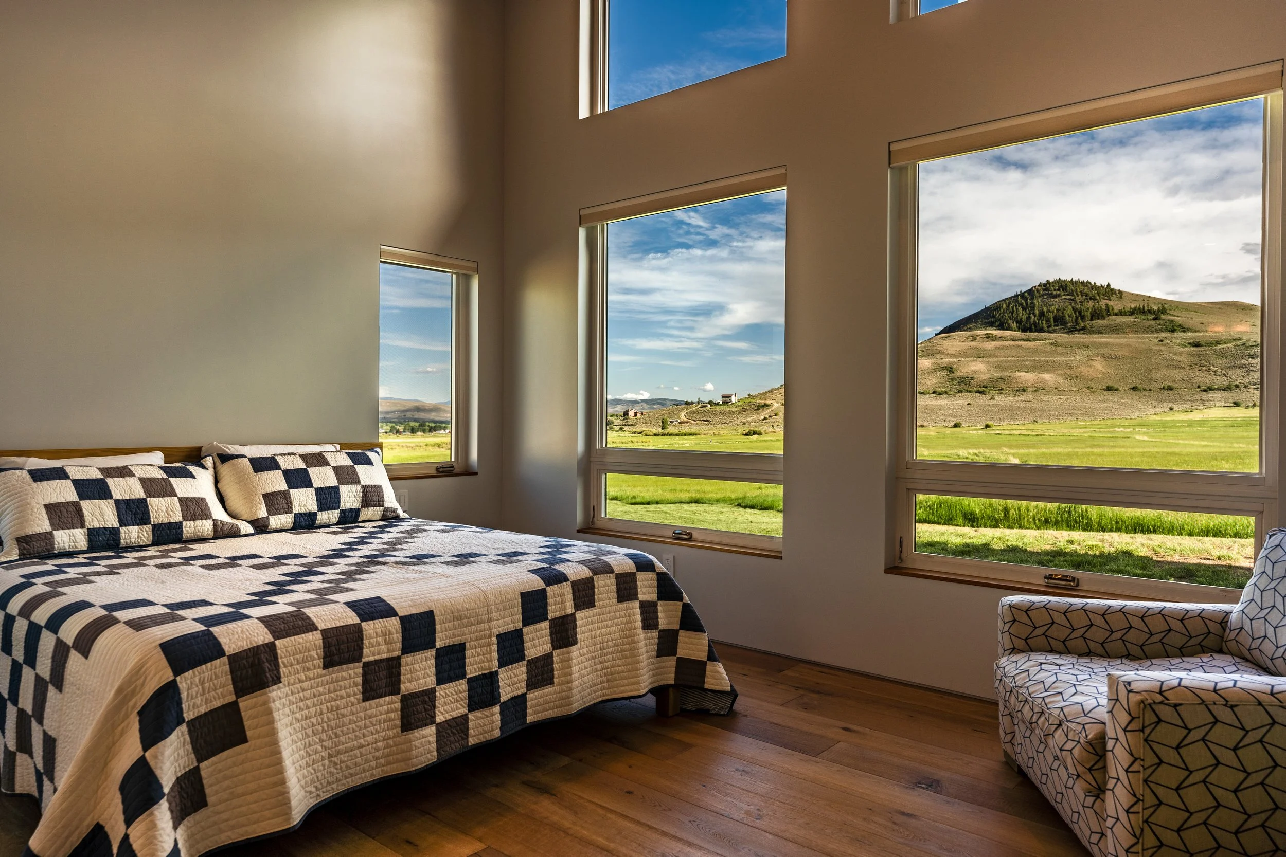 347 Overlook Bedroom.jpg