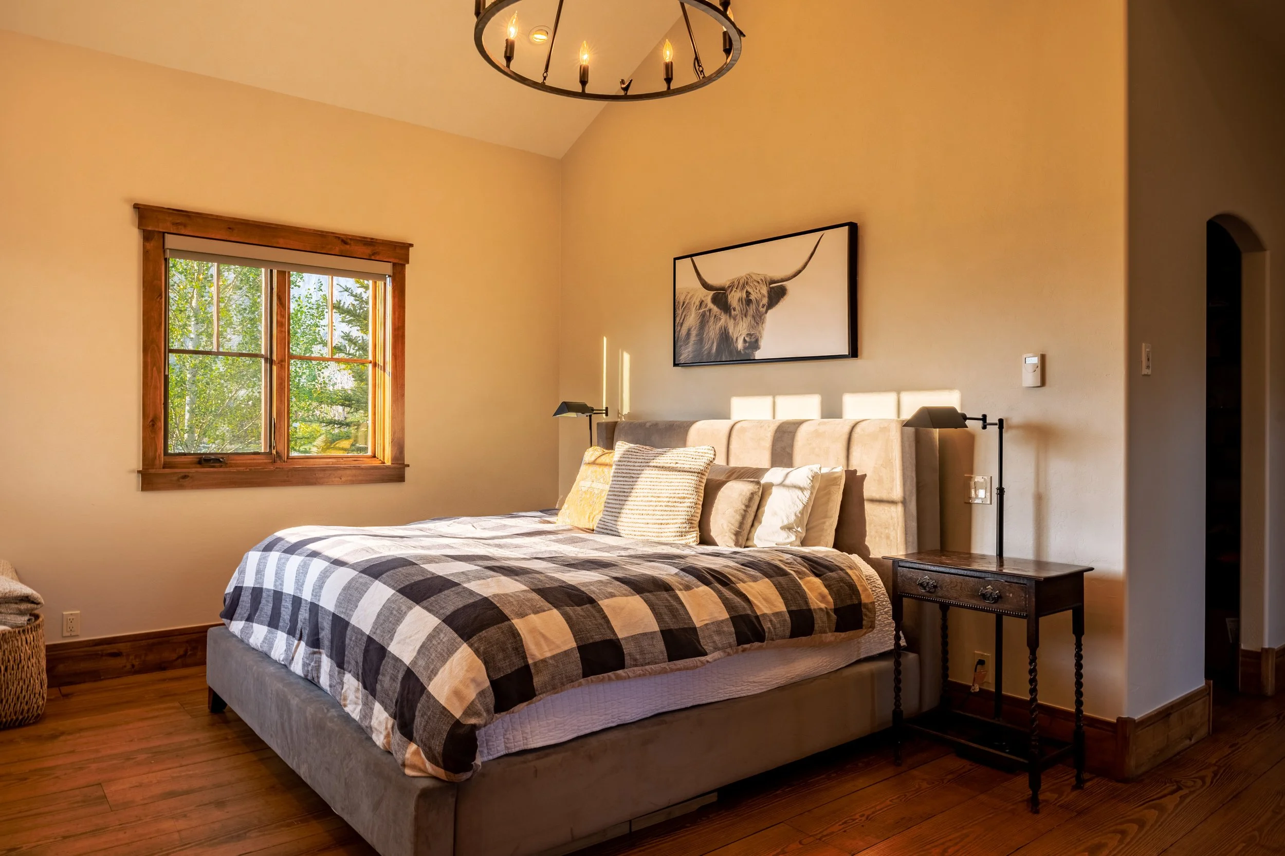 20 Lexie Court Bedroom.jpg