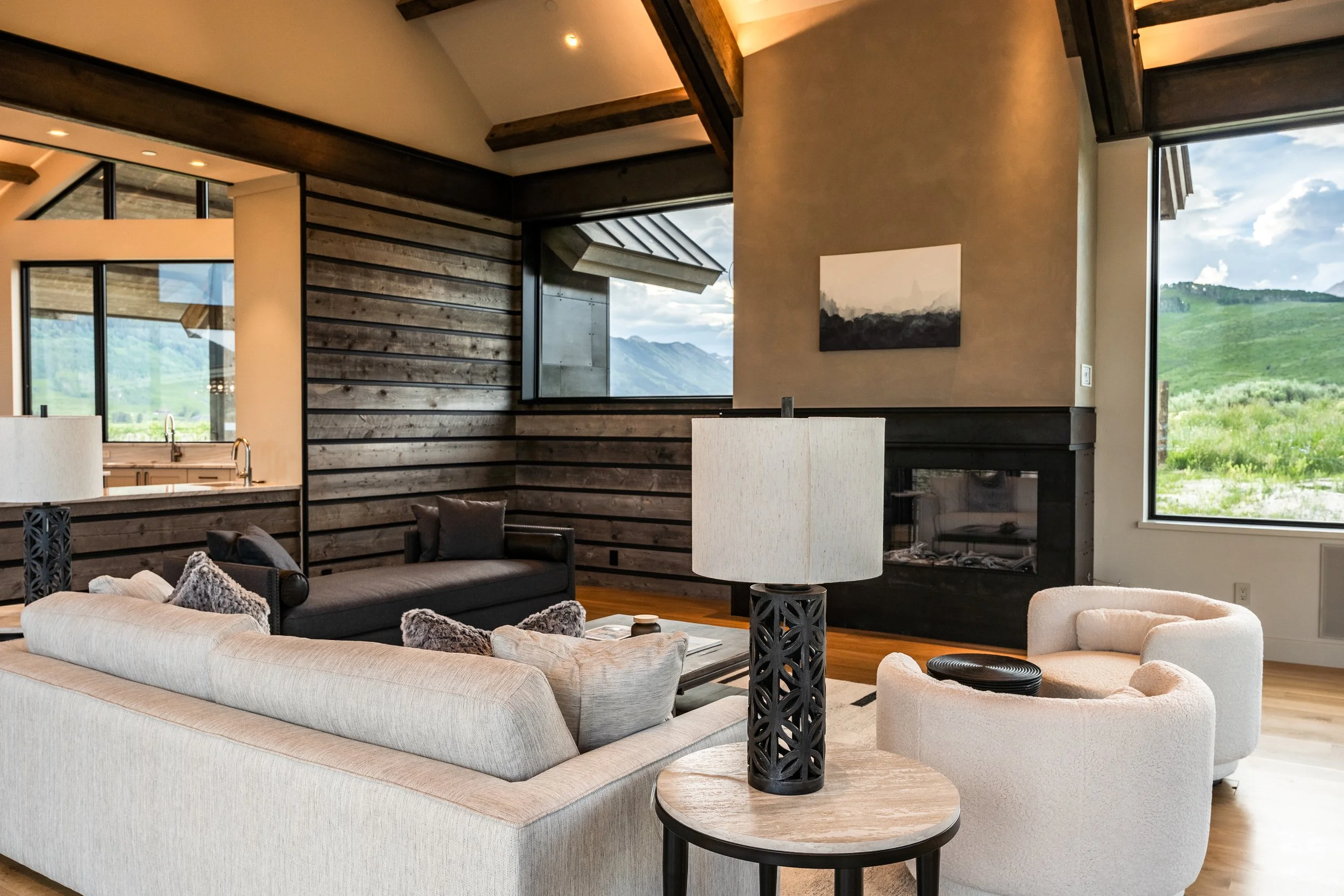 101 Pramid Summer Content-3.jpg