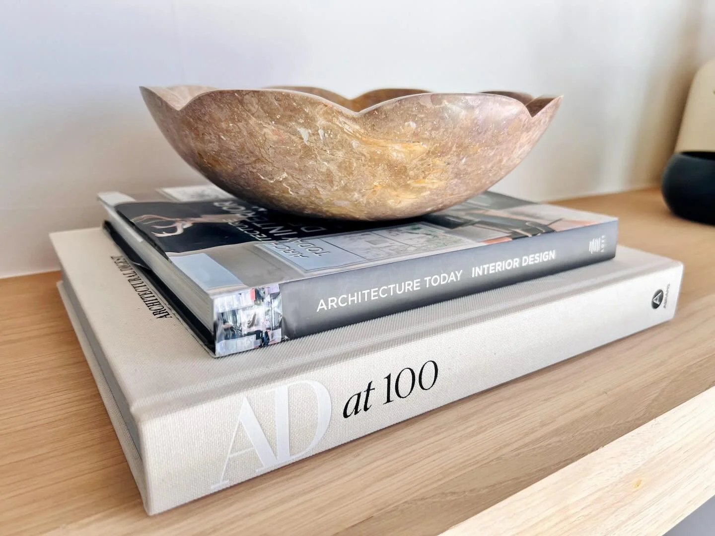 Styling shelves is like putting together a puzzle&mdash;except you get to choose every piece. 

You can change the size, shift the shape, swap things in and out&hellip; but the goal is always the same: creating balance and visual interest. 

It&rsquo