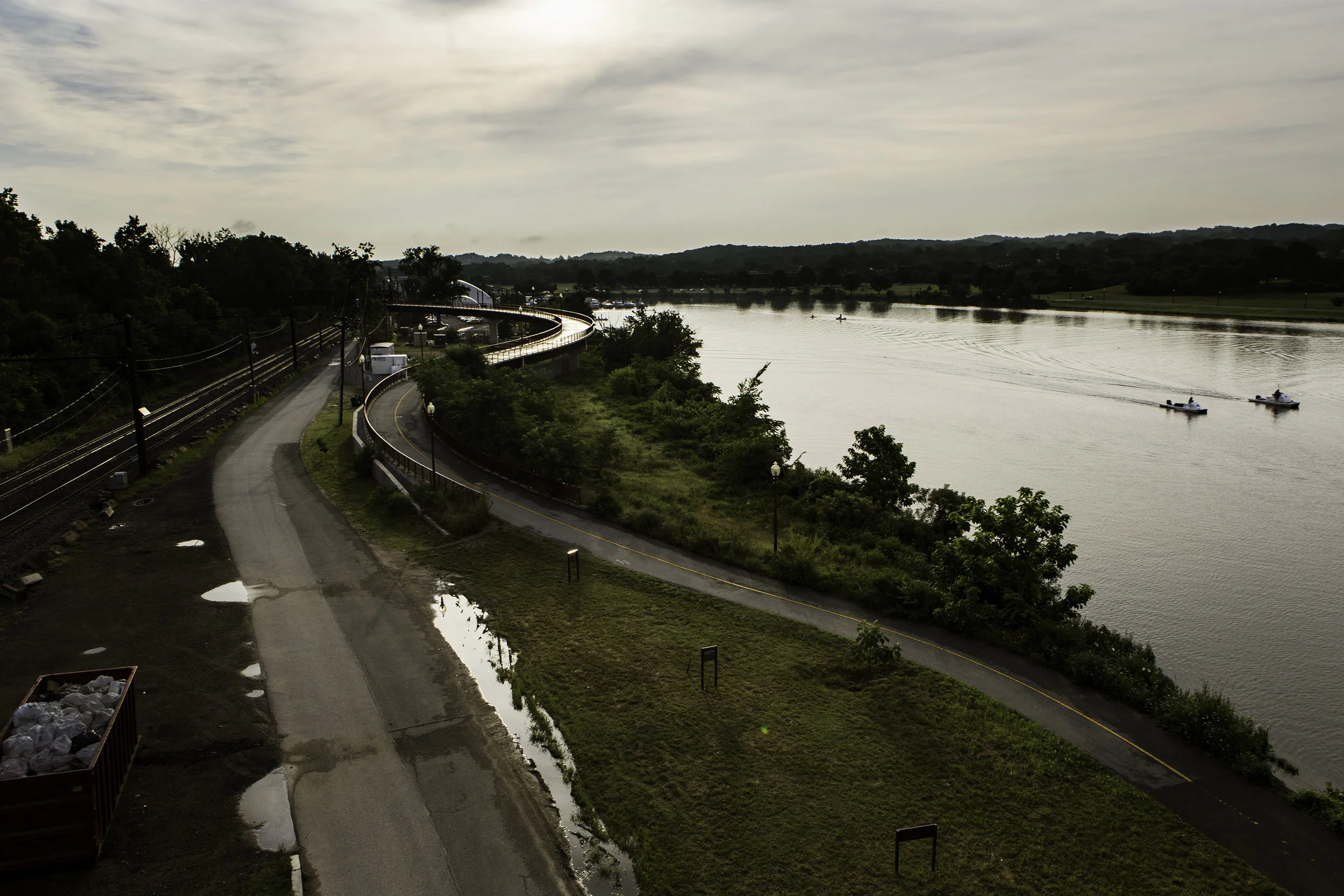 Founded in 1945, Seafarers Yacht Club, is situated in southeast D.C., which has long been underdeveloped. The club lies at the end of a rugged asphalt road, framed by train tracks on the left, and the historically polluted Anacostia River on the right.