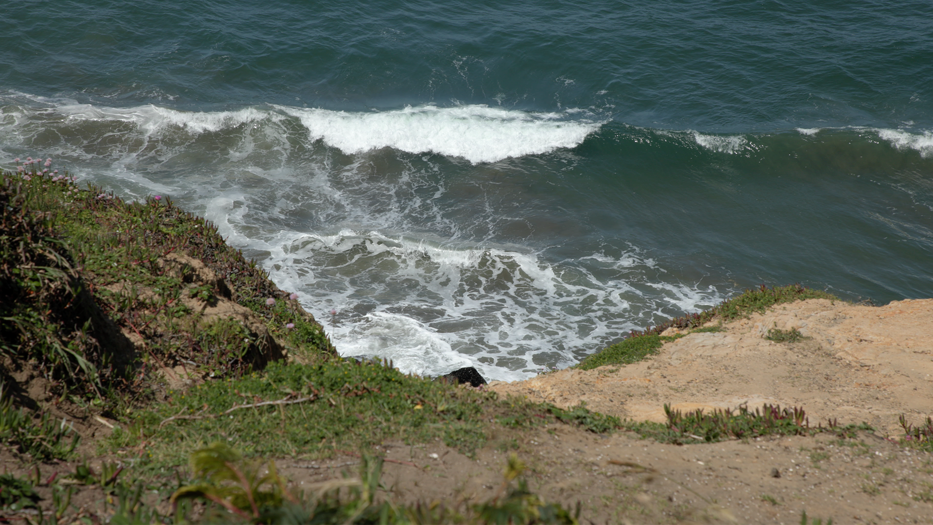 Cliff_1_edited.png