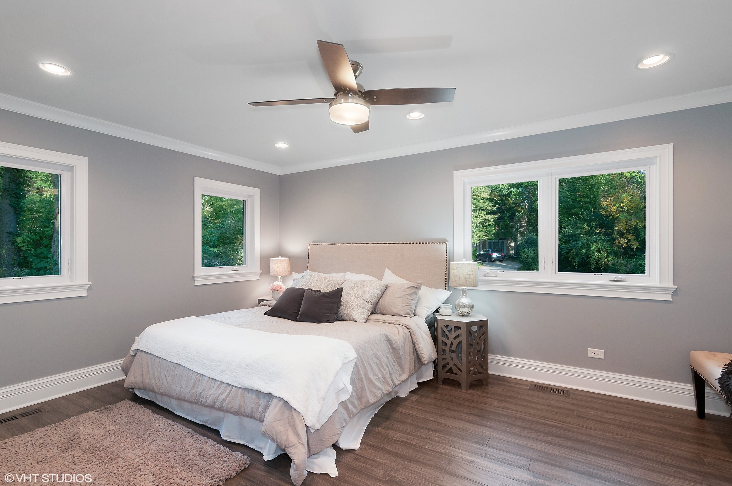11_2325TrilliumLn_14_MasterBedroom_HiRes.jpg