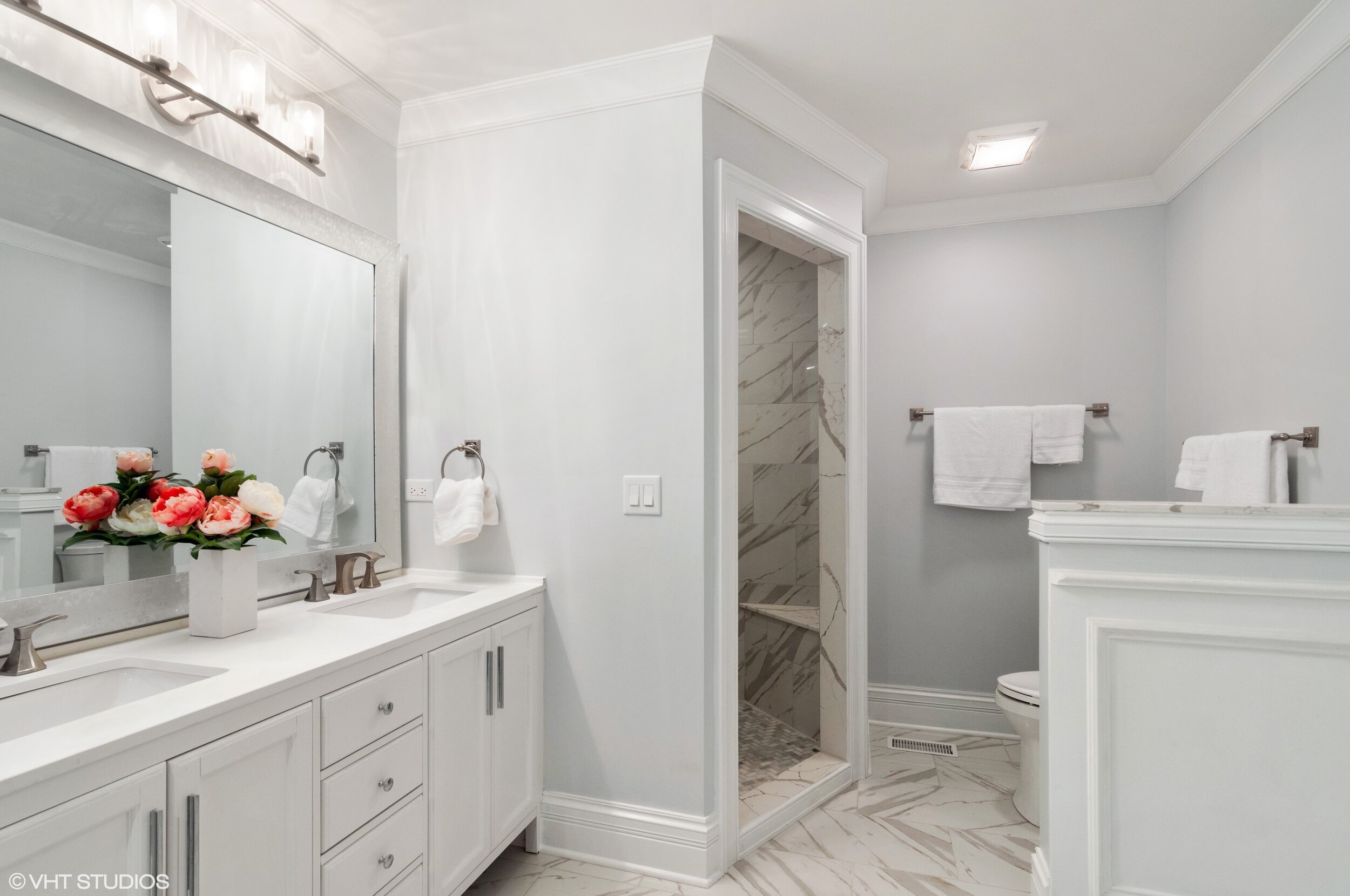 13_2325TrilliumLn_168_MasterBathroom_HiRes.jpg