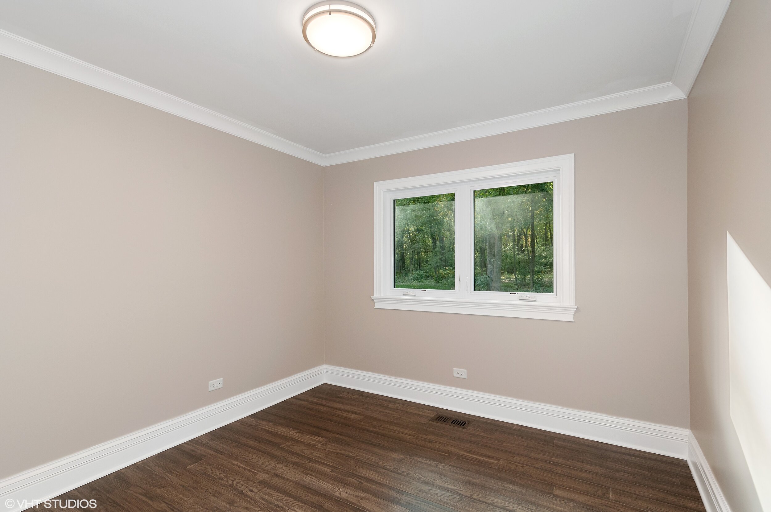 15_2325TrilliumLn_18_Bedroom_HiRes.jpg