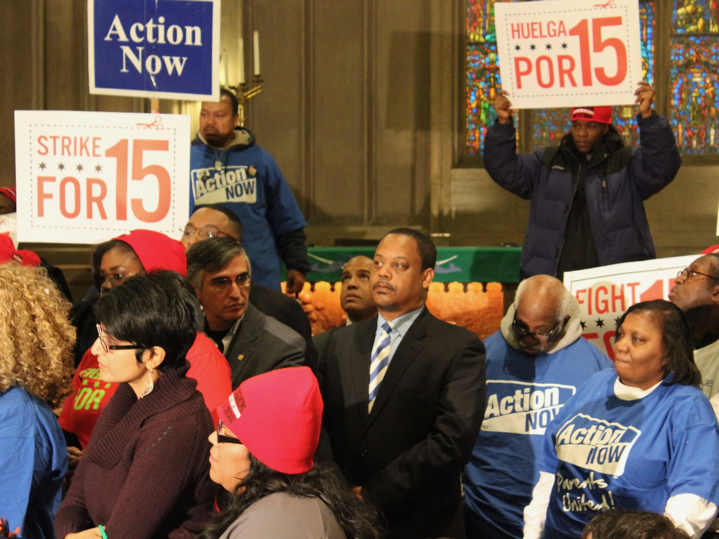 Minimum wage rises, to Chicago's lasting benefit