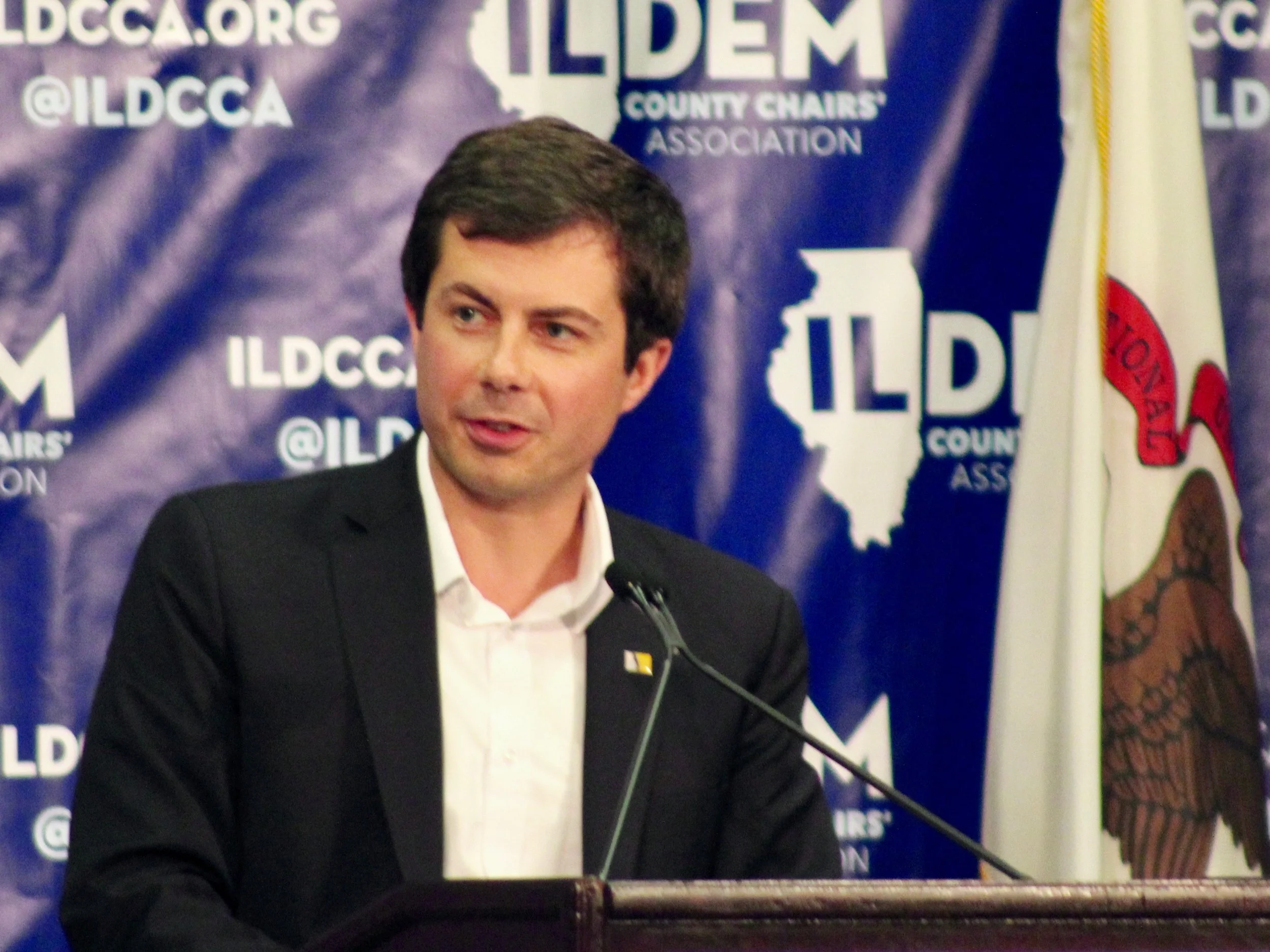 South Bend Mayor Pete Buttigieg addresses Illinois Democrats in Springfield Thursday. (One Illinois/Ted Cox)