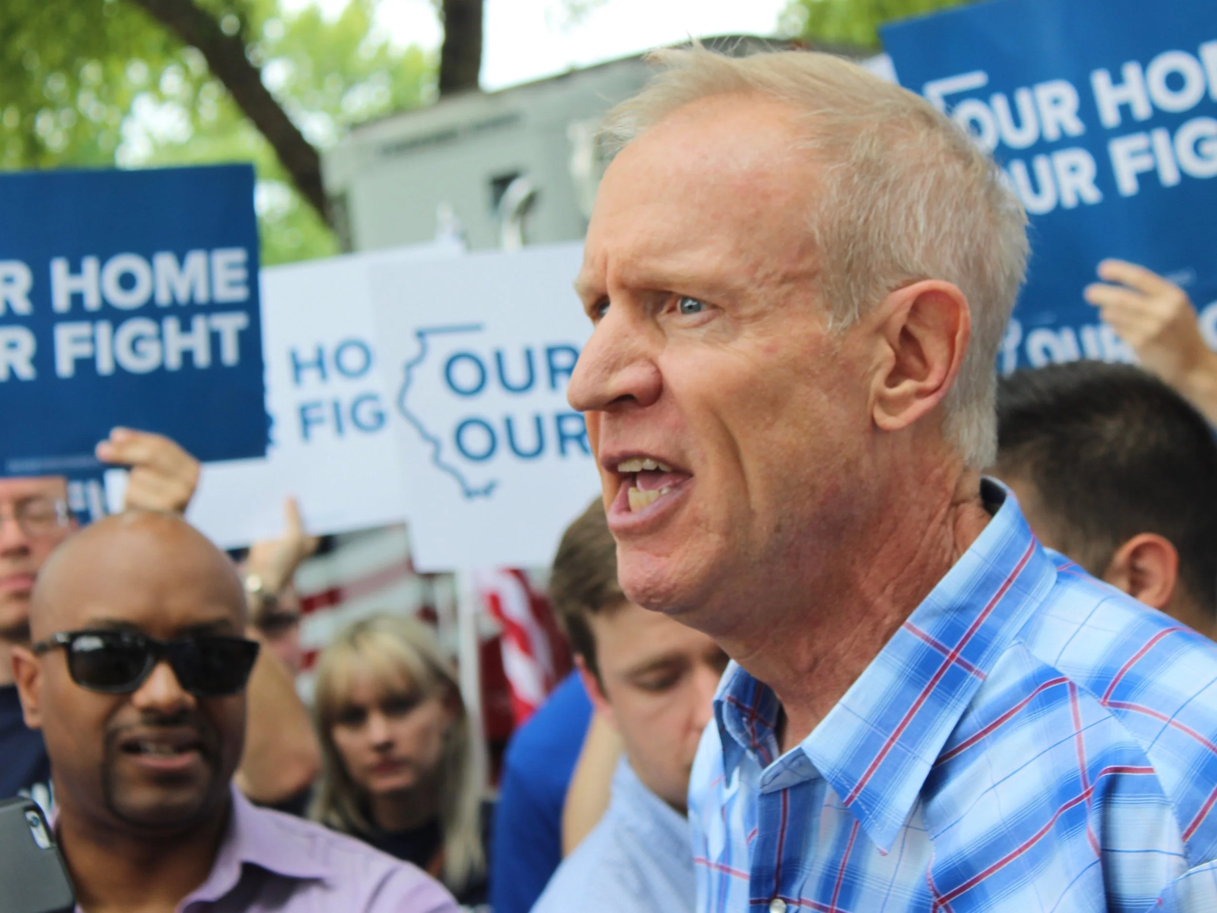 Gov. Rauner praised teachers even as he vetoed a bill to give them a $40,000 minimum salary. (One Illinois/Ted Cox)