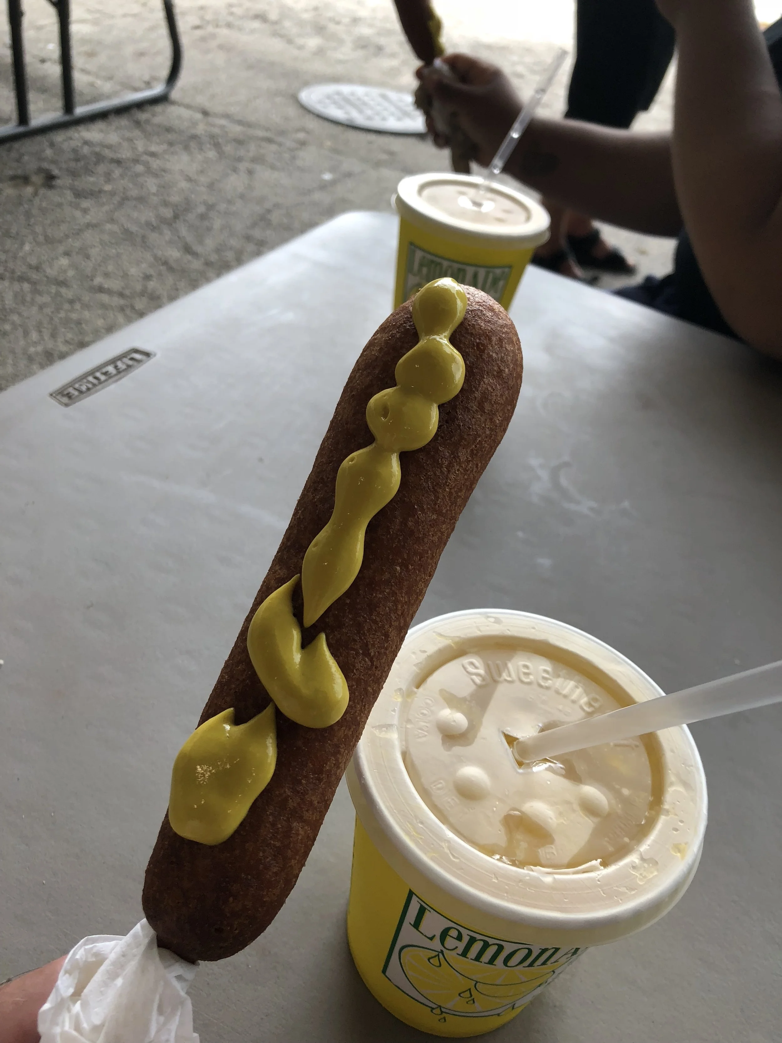 State Fair vendors enjoyed good sales this year, including the obligatory corn dog and lemonade combination. (One Illinois/Ted Cox)