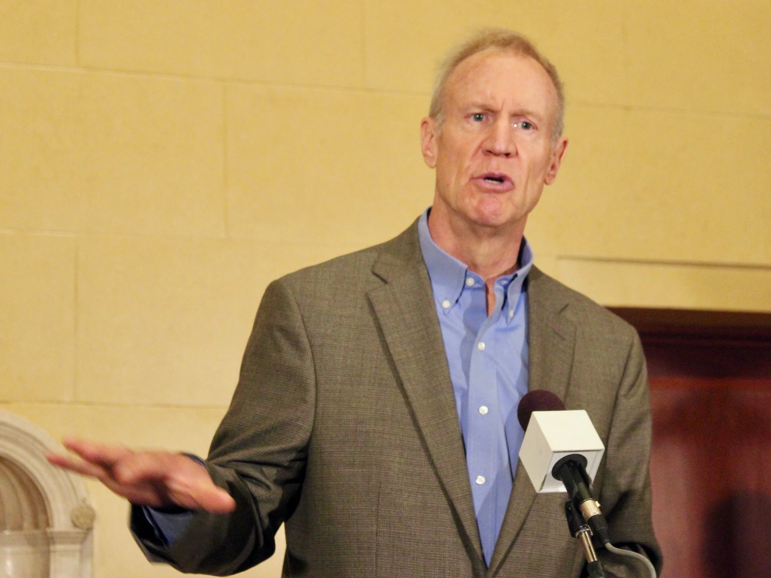 Gov. Bruce Rauner has defended the flat income tax and has suggested reducing it. (One Illinois/Ted Cox)
