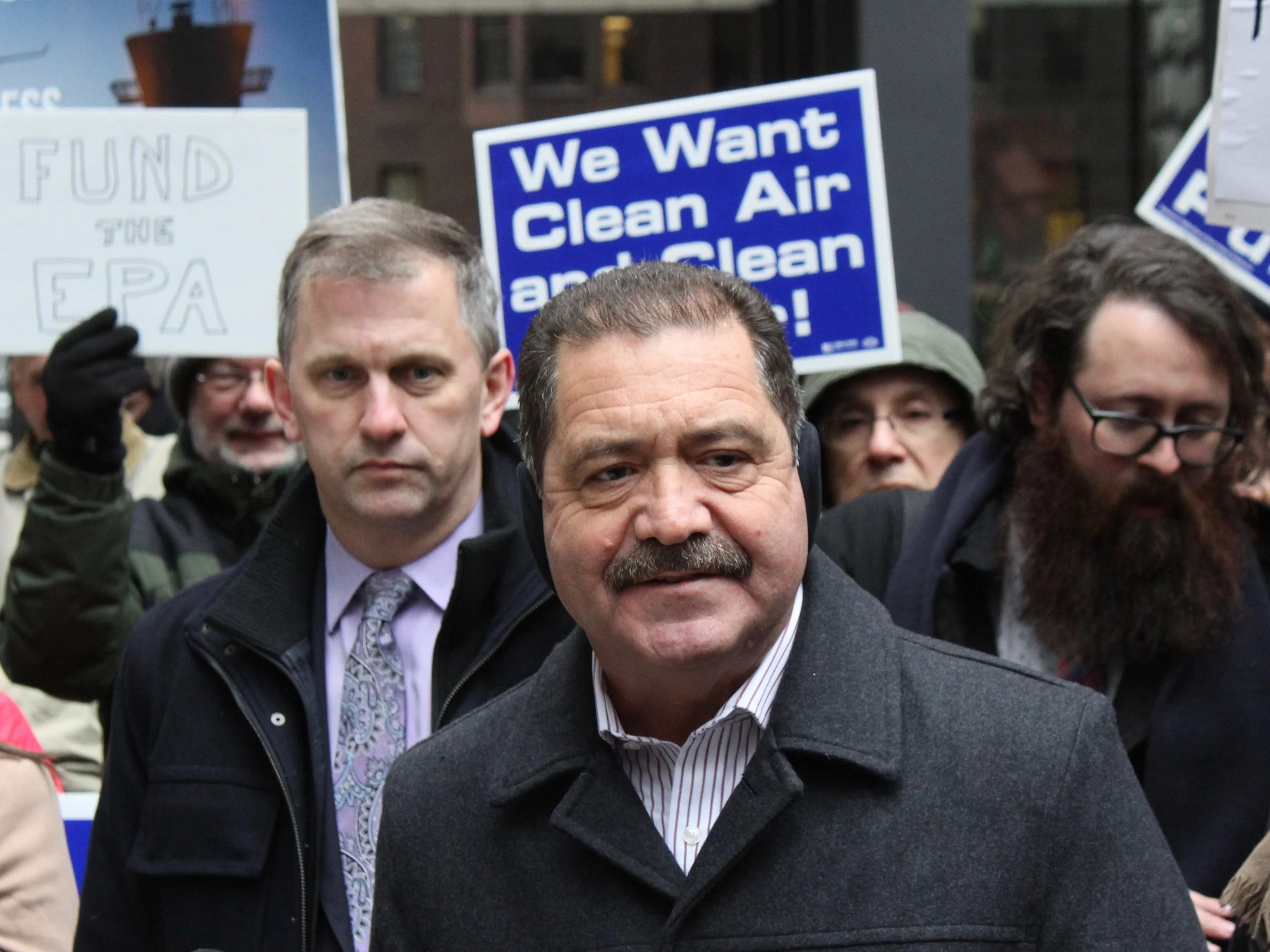 Backed by House colleague Sean Casten, U.S. Rep. Jesus “Chuy” Garcia speaks out against the partial government shutdown at a rally in Chicago on Friday. (One Illinois/Ted Cox)