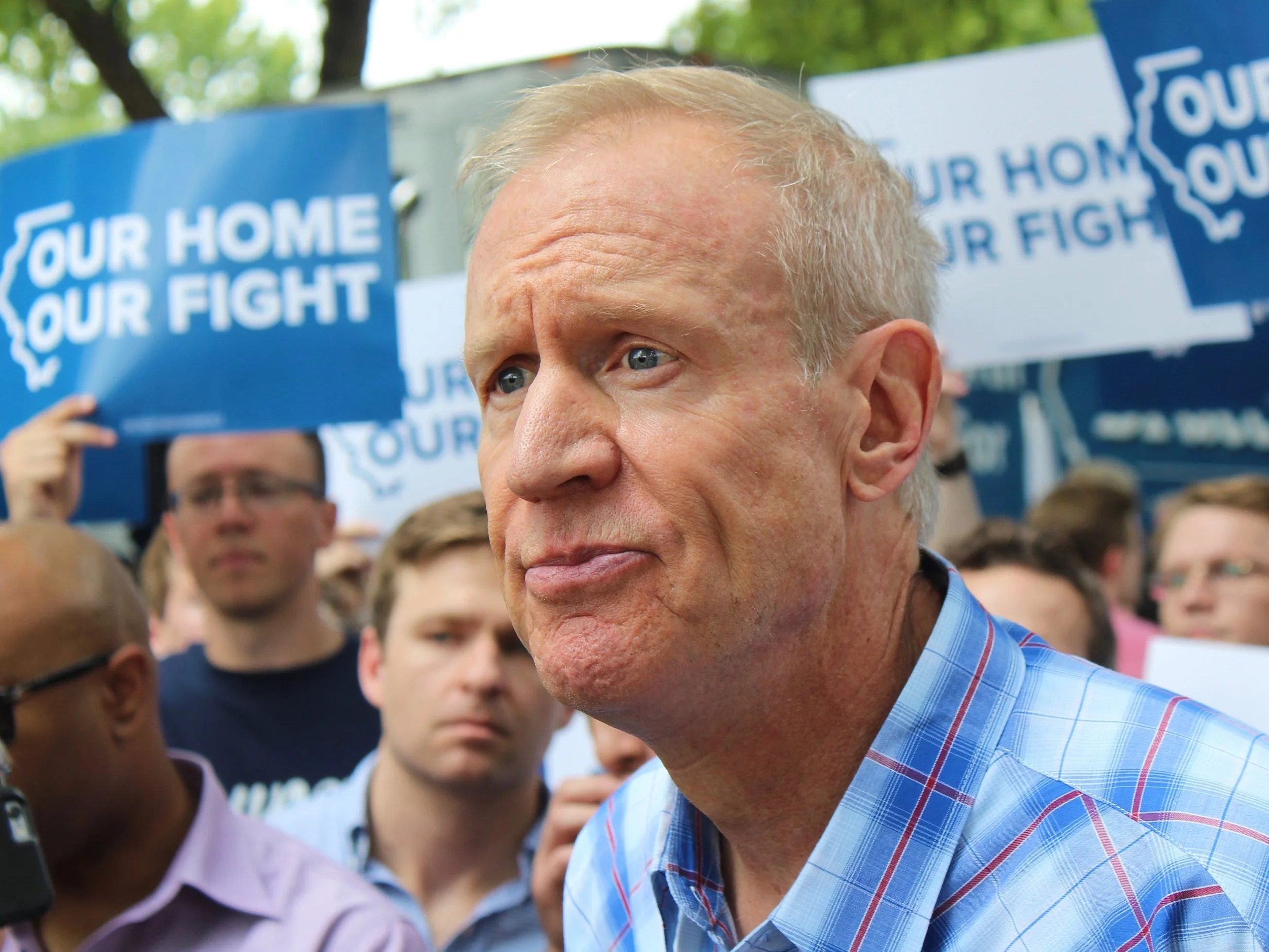 The American Lung Association blasted former Gov. Rauner for vetoing a bill last year that would have raised the smoking age to 21. (One Illinois/Ted Cox)