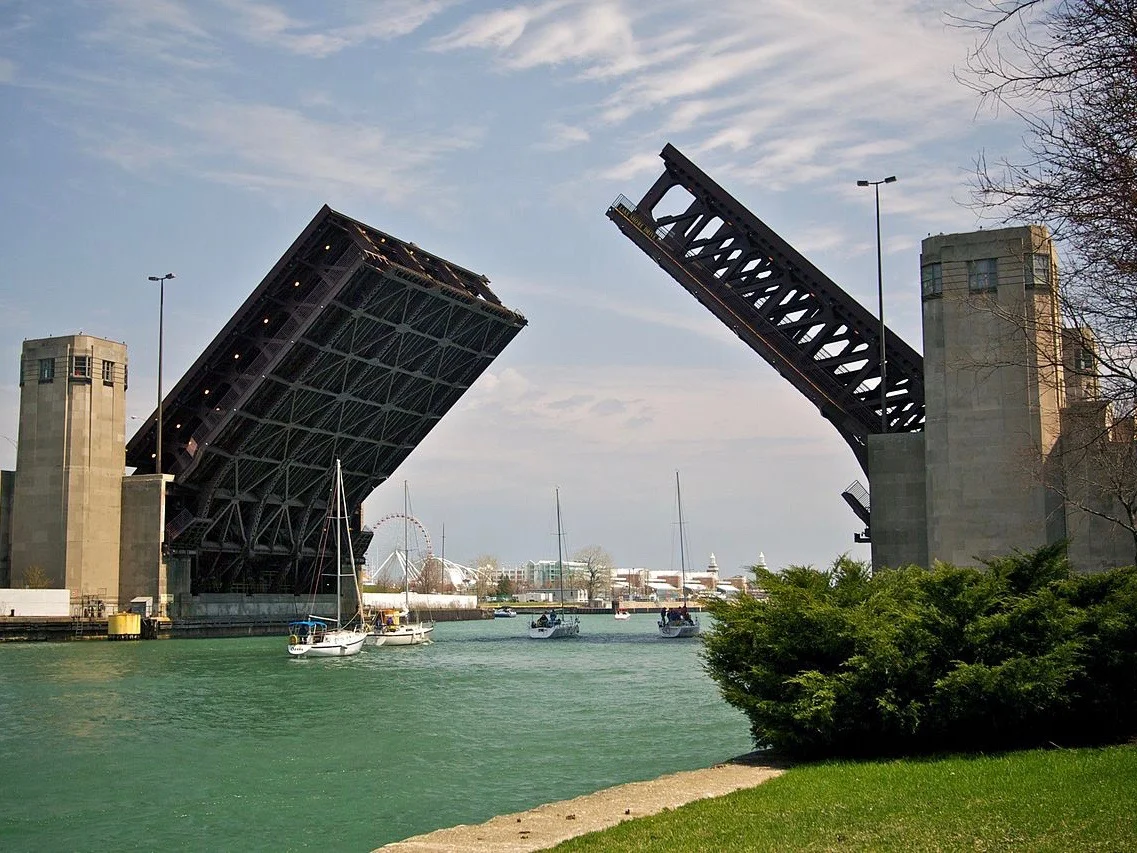 The 1937 Art Deco Lake Shore Drive bridge across the Chicago River is the ninth-busiest in the state that’s been rated “structurally deficient,” and had to close briefly last winter to repair a beam failure. (Wikimedia Commons/Marcin Wichary)