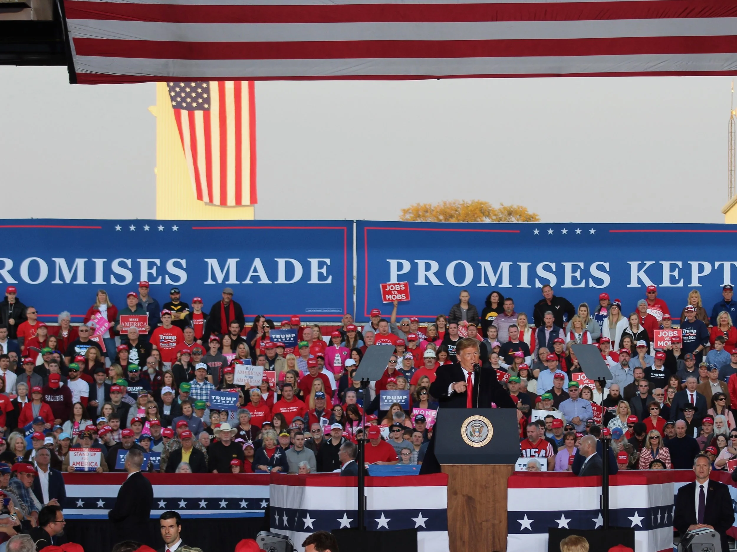 President Trump addresses supporters in Murphysboro last fall. (One Illinois/Ted Cox)
