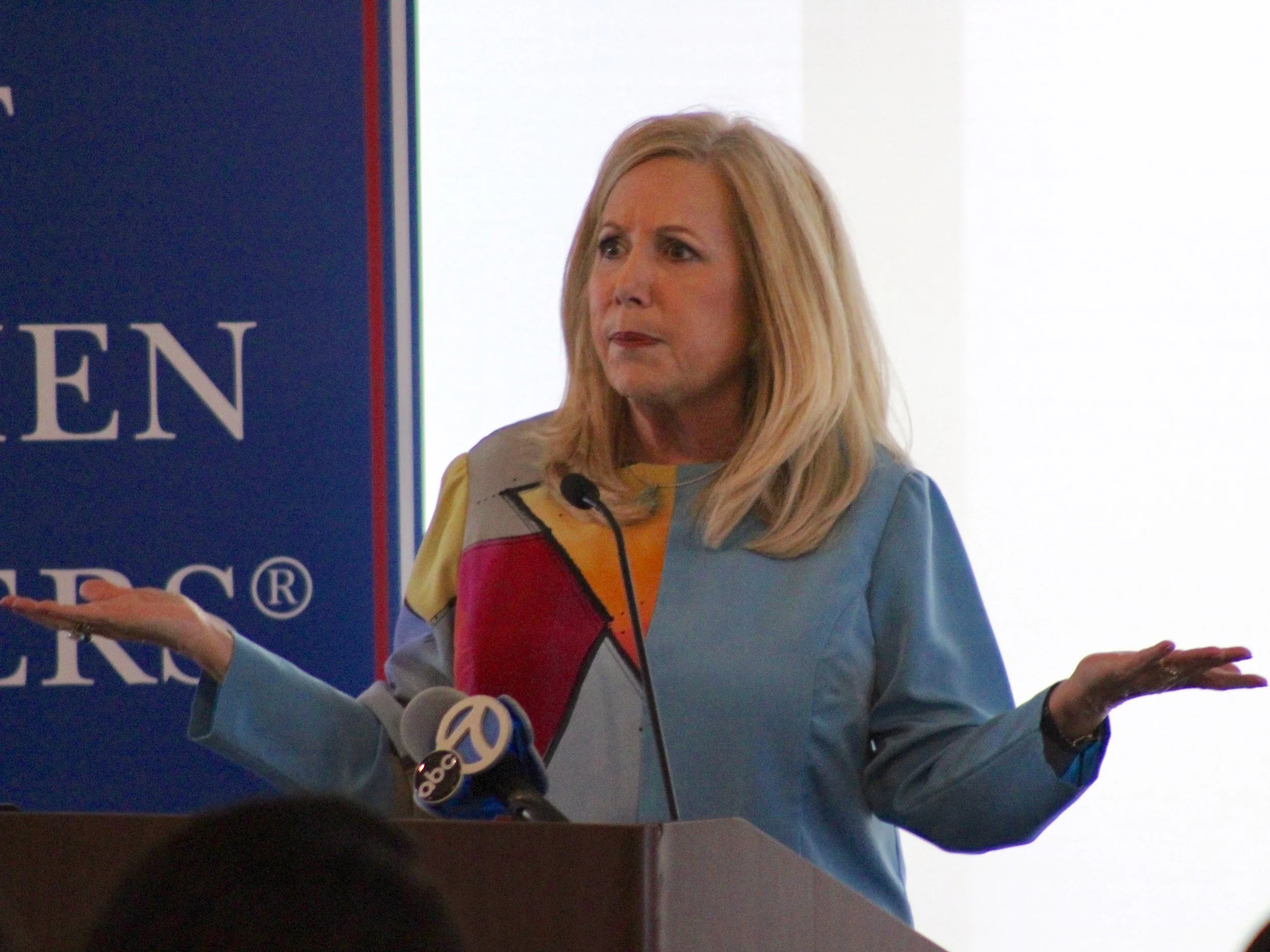 League of Women Voters demands equal pay