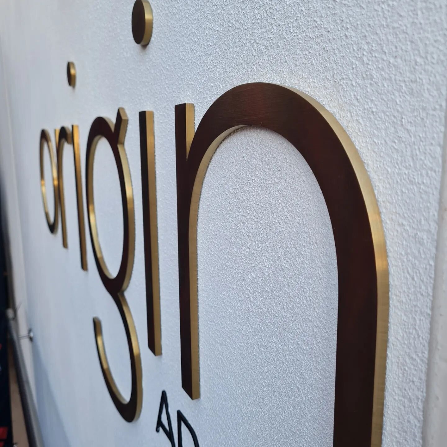 Another great residential complex we have been  lucky to have been involved with #originapartments #originapartmentsepping. Unit number design and bronze / stainless metals used throughout. #fortegroup