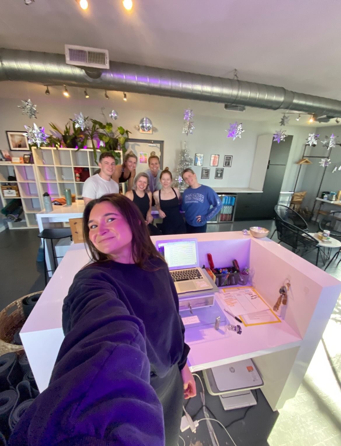 New year, same ol&rsquo; amazing vibes 📸⚡️

#soulfirecollective #soulfiresquad #photodump #yogacommunity