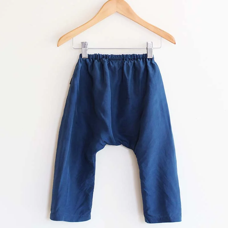 navy pants back.jpg
